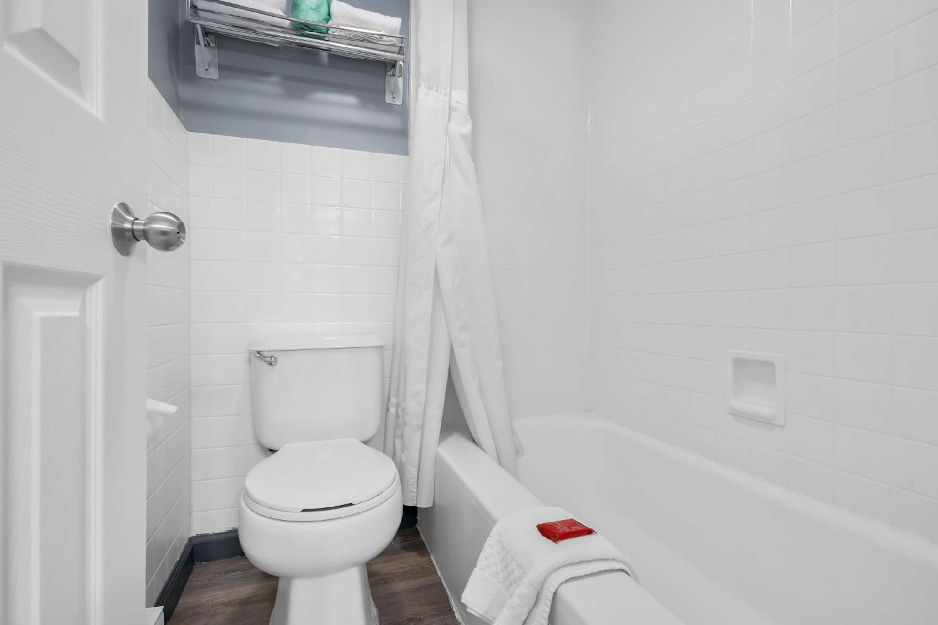 Wilmington Vacations - SureStay Plus Hotel by Best Western Brandywine Valley - Property Image 40