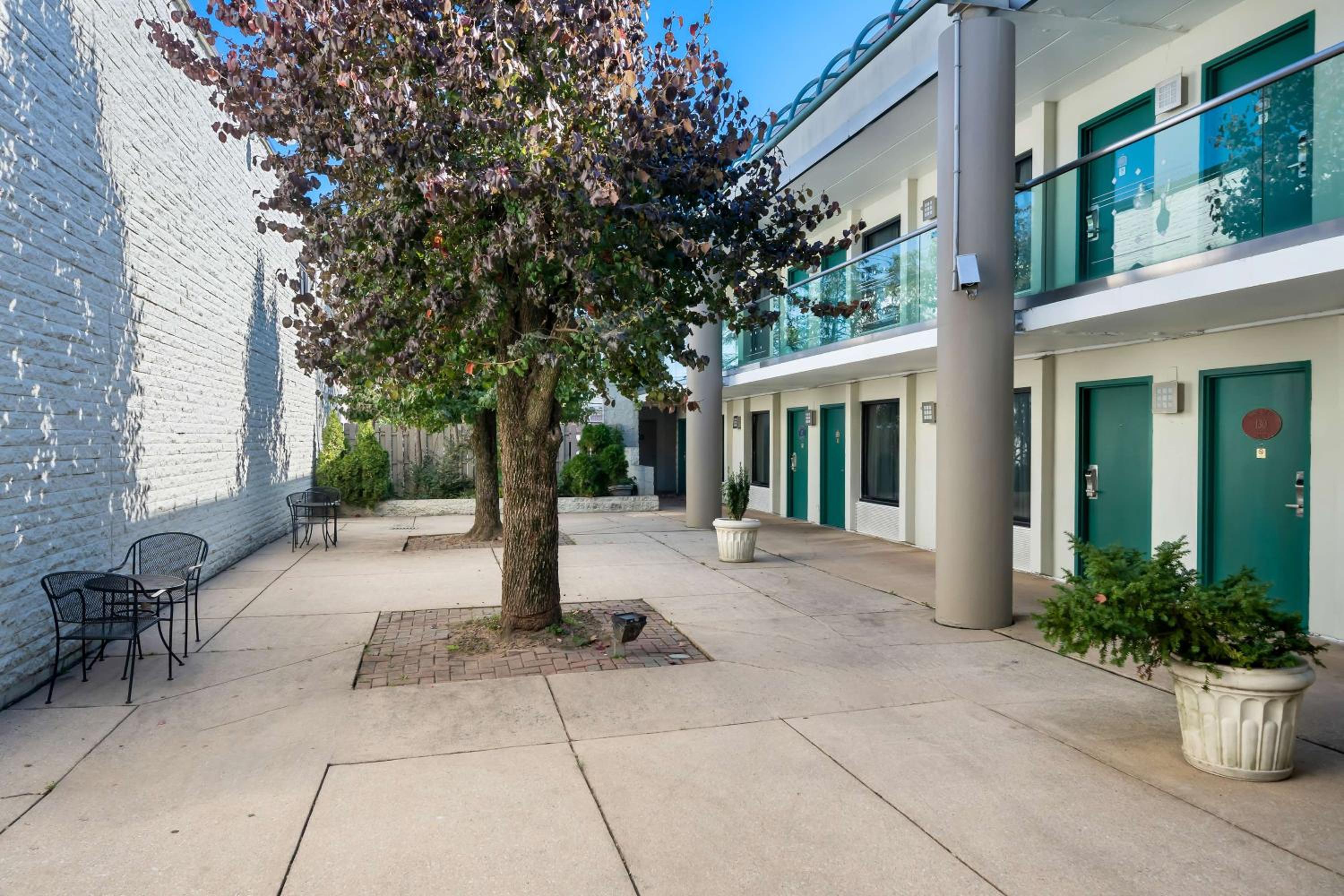 Wilmington Vacations - SureStay Plus Hotel by Best Western Brandywine Valley - Property Image 54