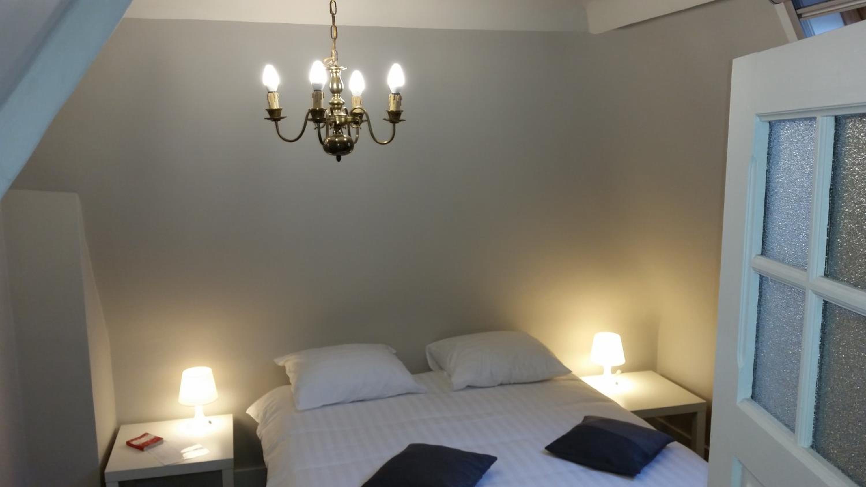 B&B Charles Cabour
