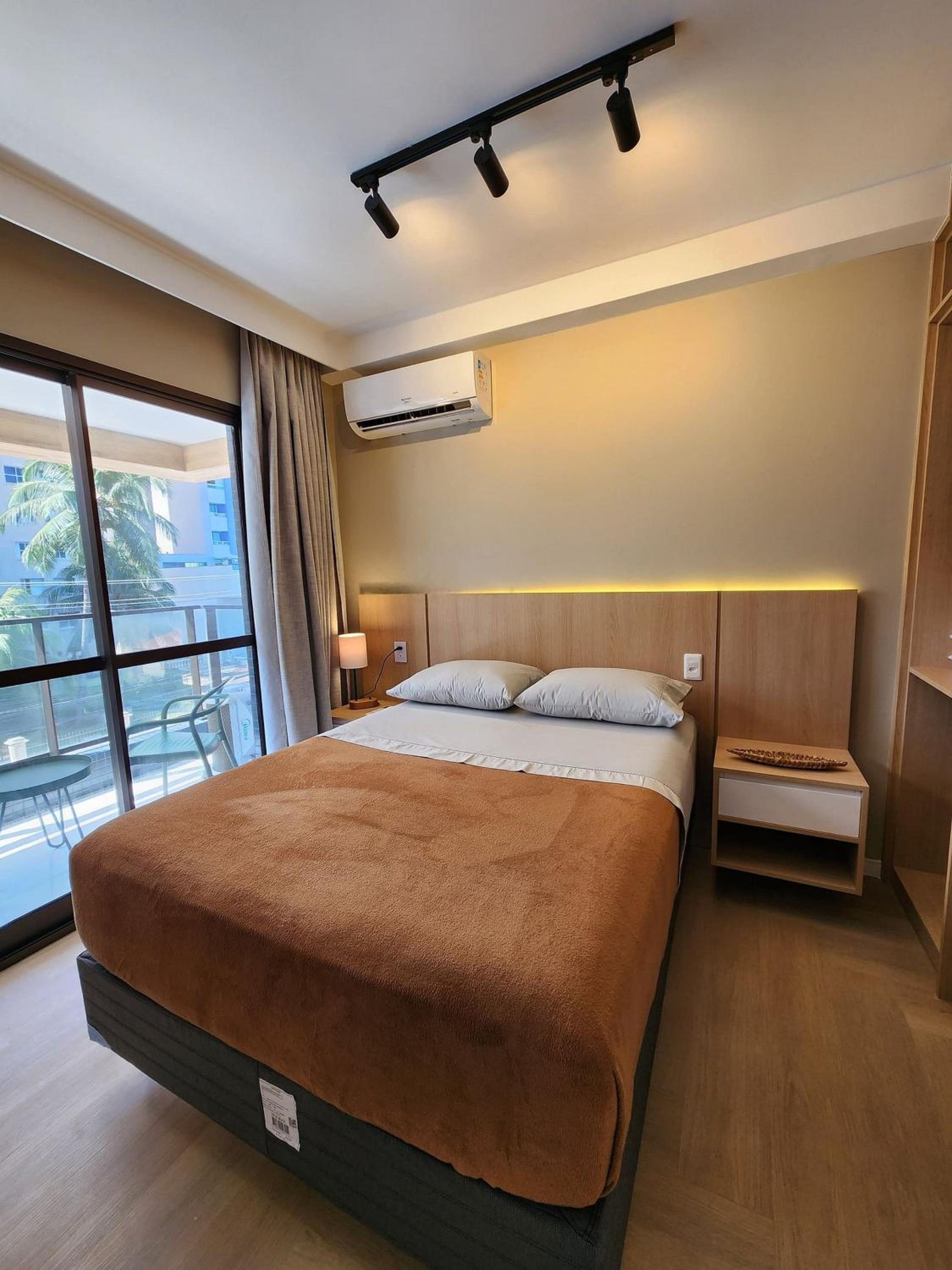 Apartamento novinho em ótima localização, bem próximo à praia e a diversos serviços.