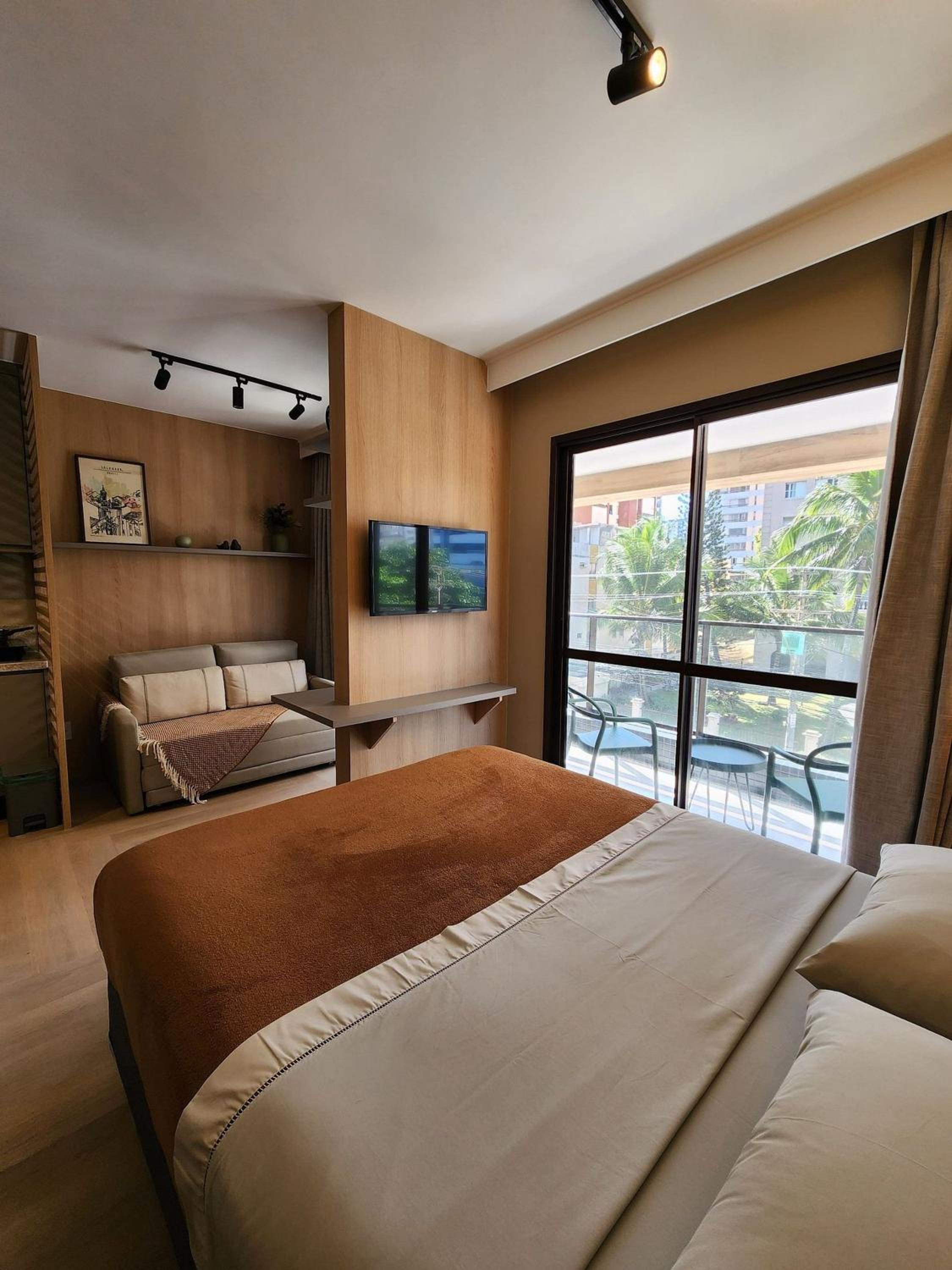 Apartamento novinho em ótima localização, bem próximo à praia e a diversos serviços.