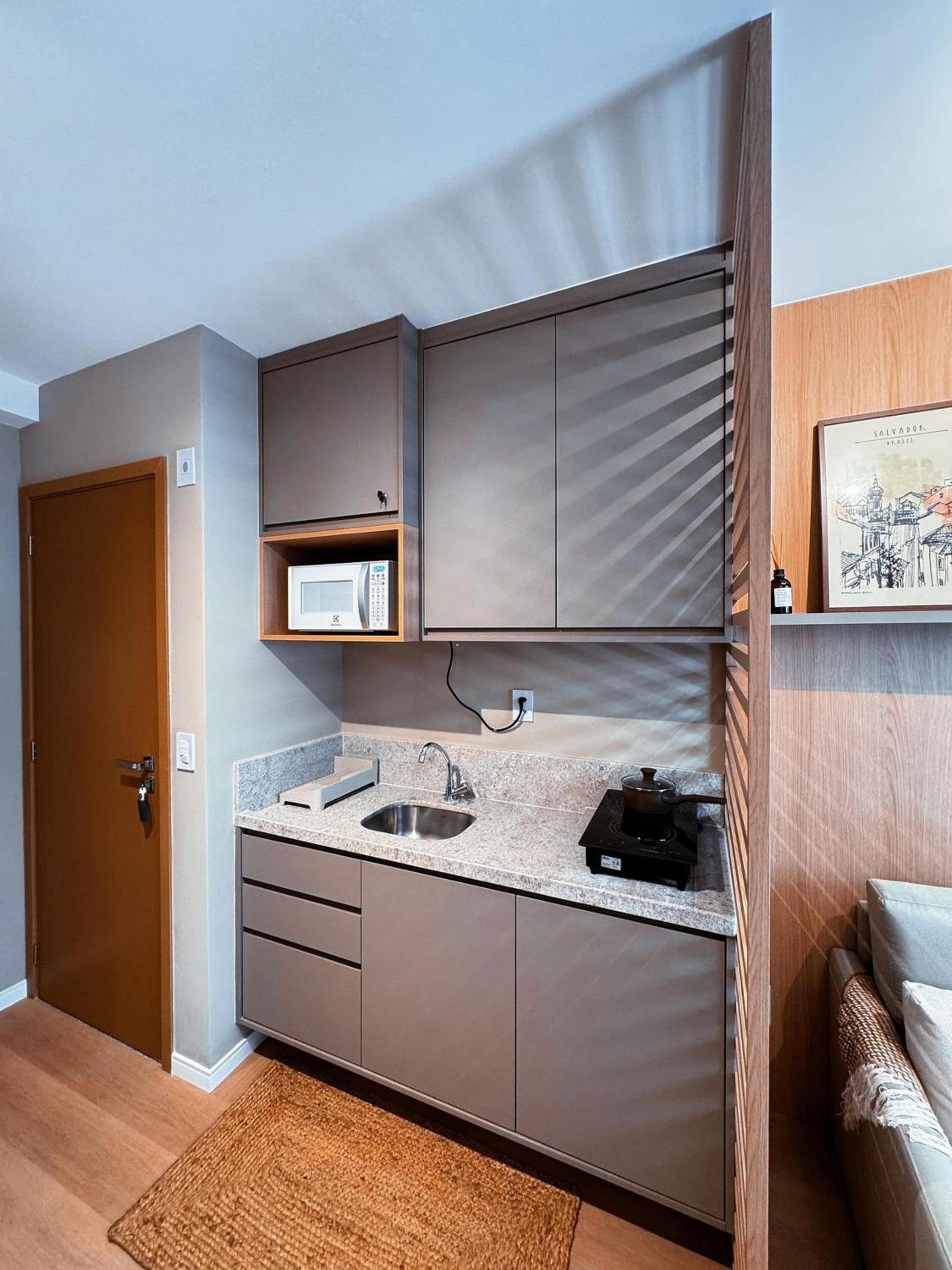 Apartamento novinho em ótima localização, bem próximo à praia e a diversos serviços.