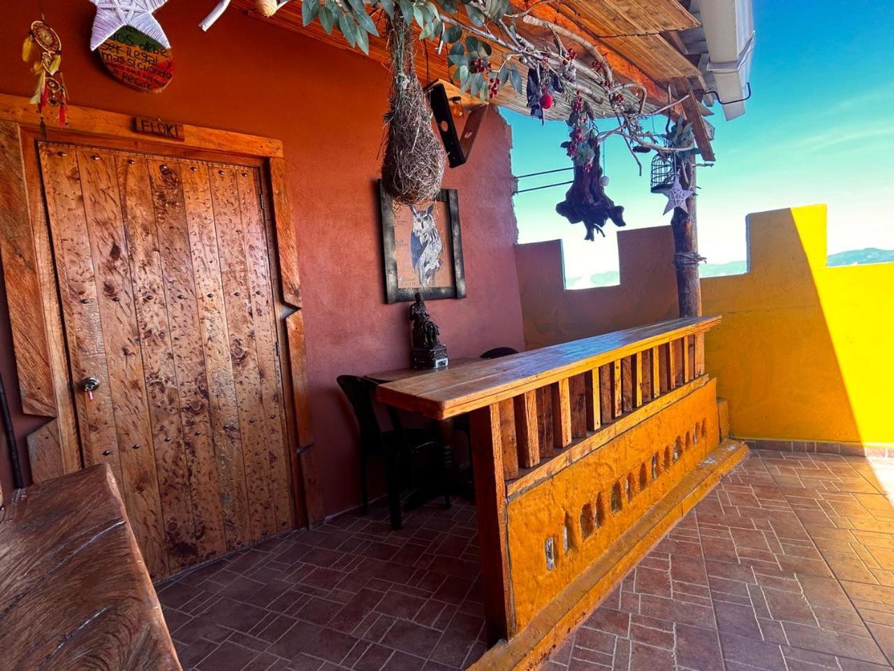 Hotel Hostal El Castillo Santa