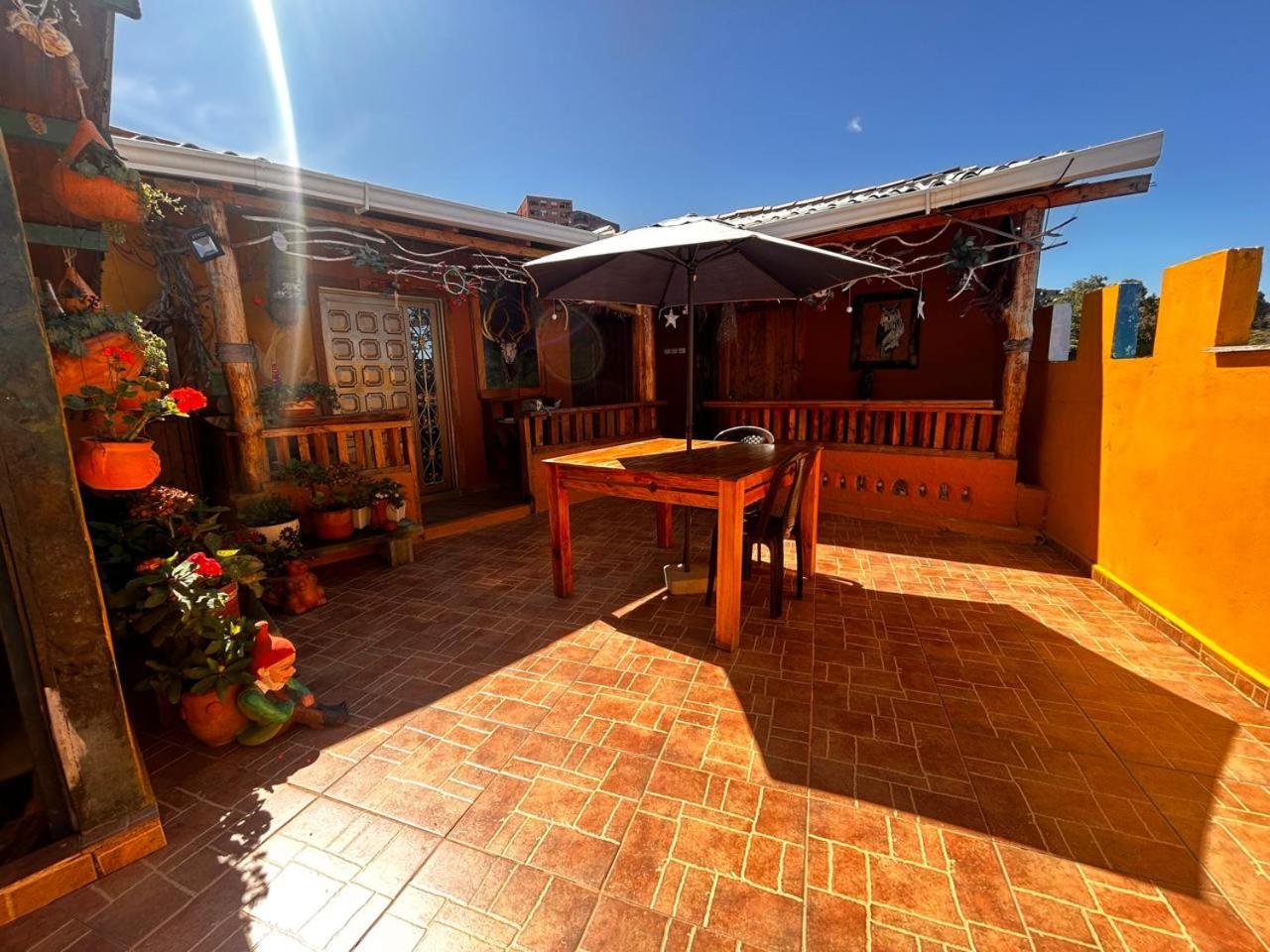 Hotel Hostal El Castillo Santa