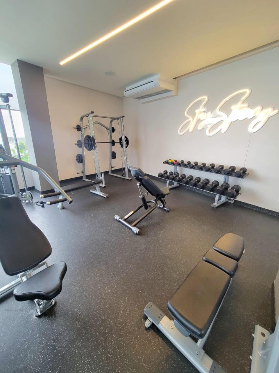 Luxury 1BR condo-Amazing Oceanviews Prime location close to beach