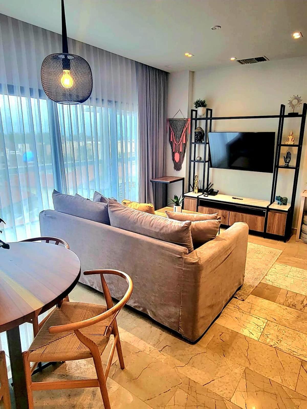 Luxury 1BR condo-Amazing Oceanviews Prime location close to beach