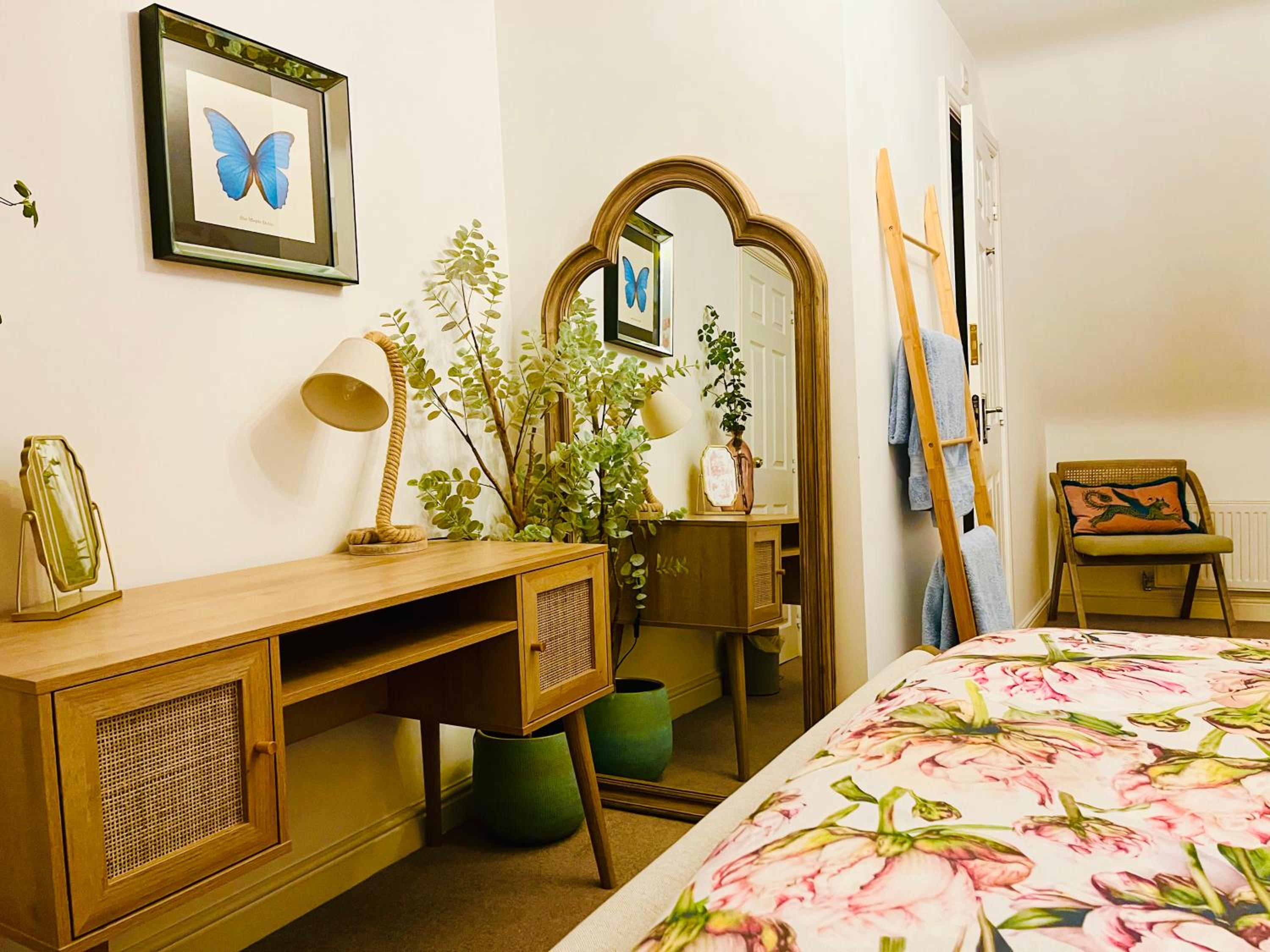 Number 2, Spacious Rooms, Near Ironbridge! view 4