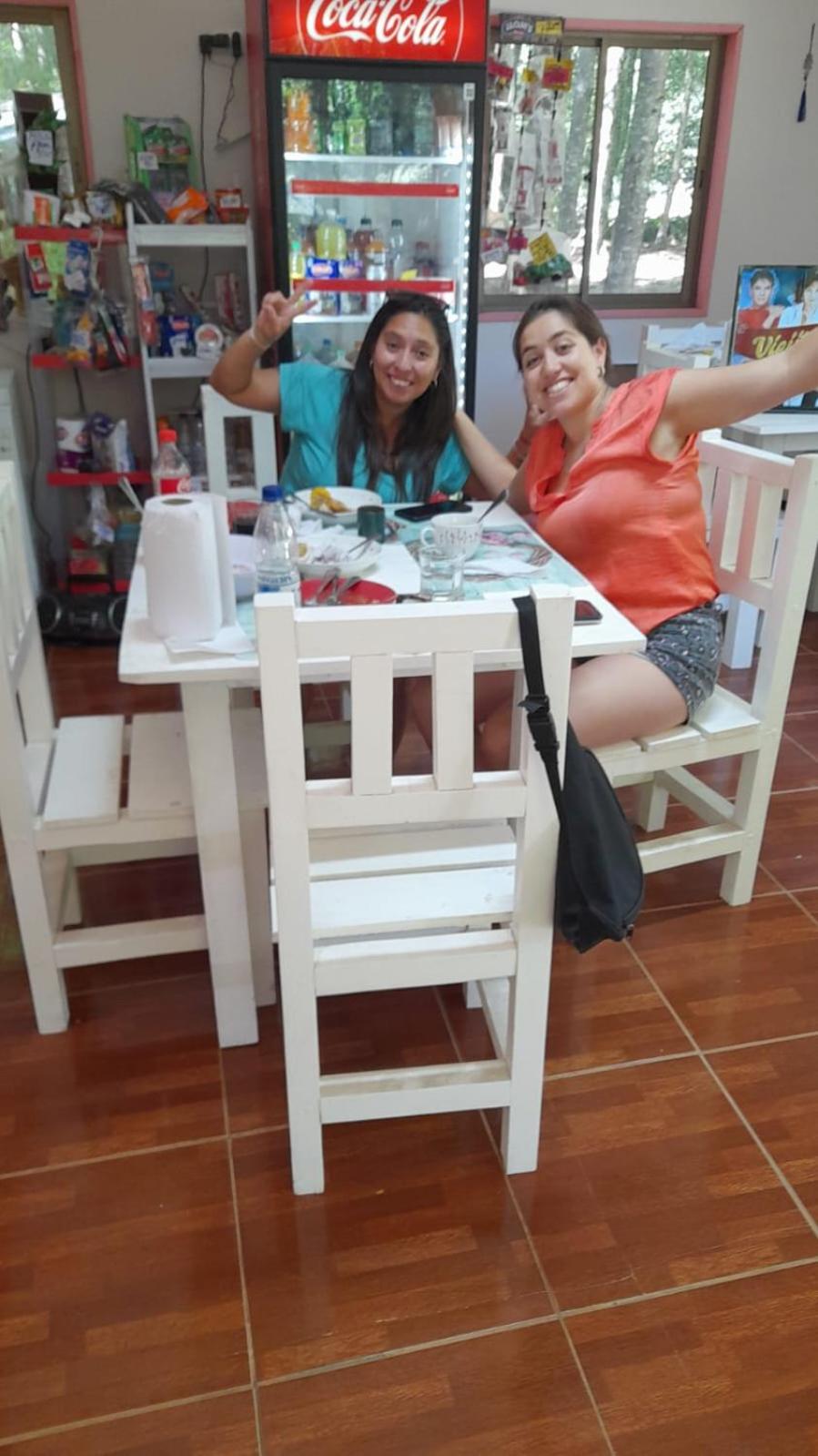 Cafeteria y Cabañas Eluney - Coighue