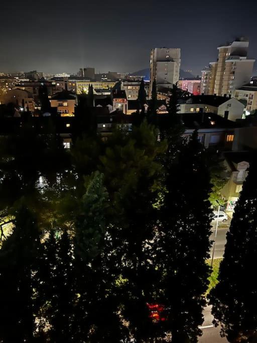 Upscale Center Main Blvd view 5