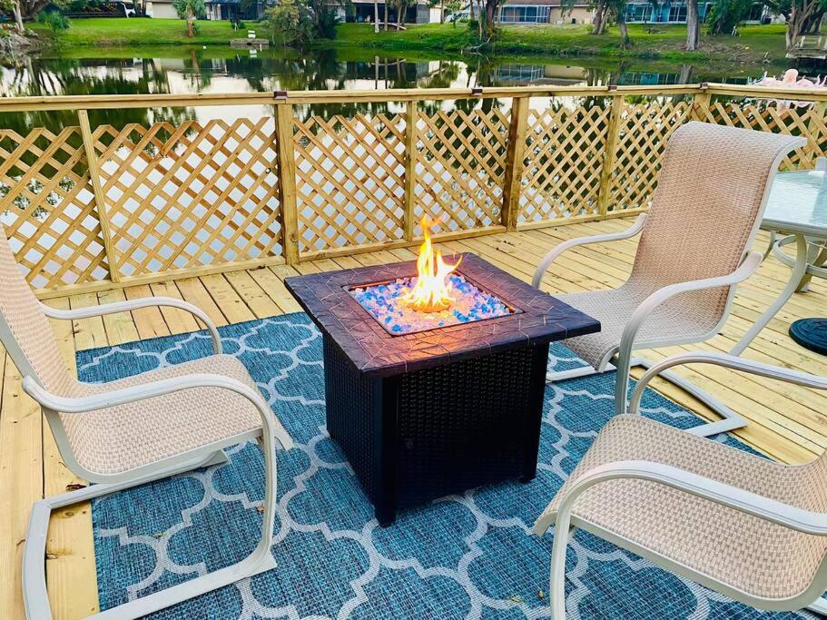 Angelita's Lake Retreat 3br3ba heated pool home view 3