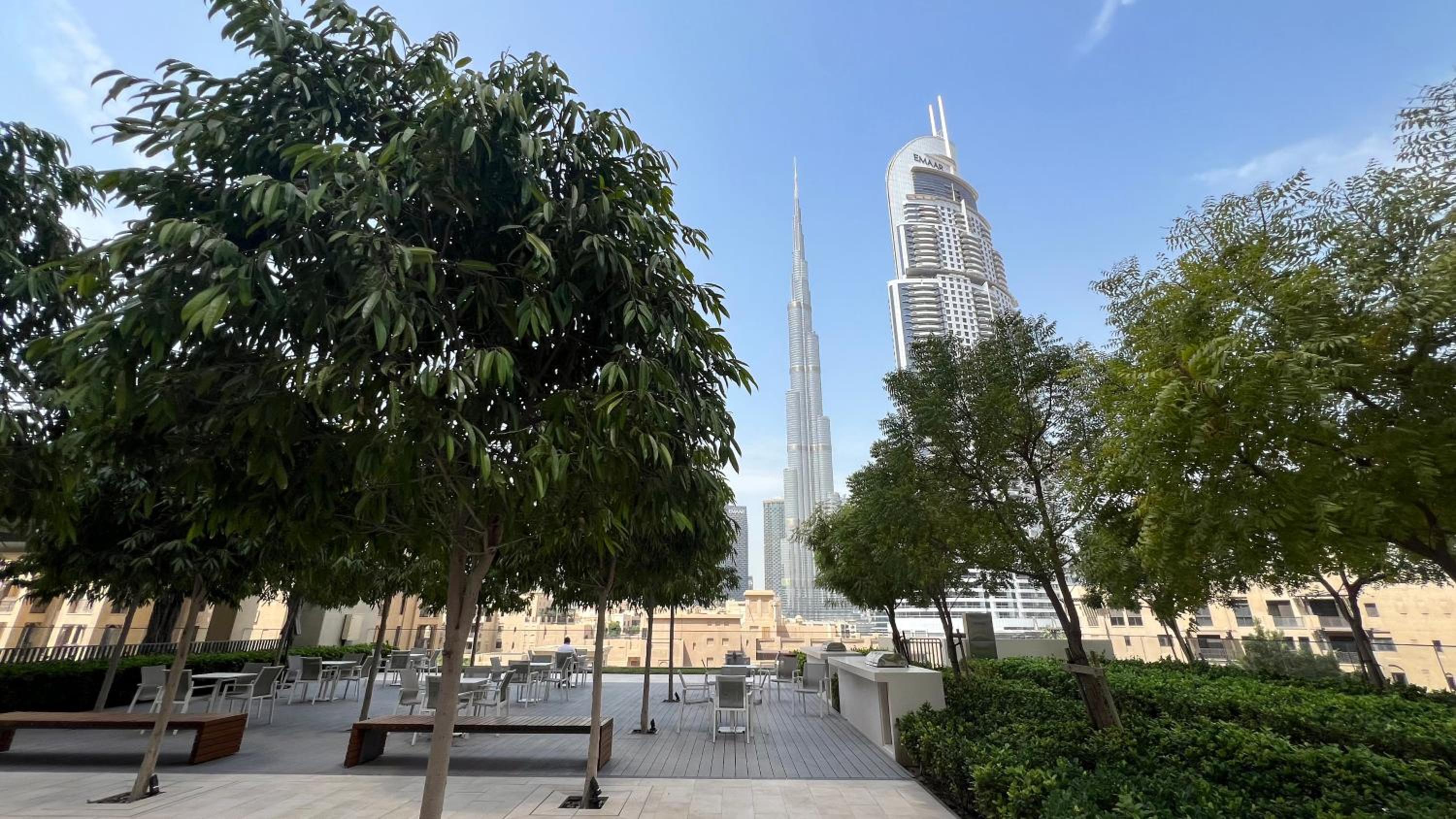 BURJ ROYALE - Luxurious Two-Bedroom apartment in DOWNTOWN, Burj Khalifa view POOL in the building, 5-min walk to Dubai Mall & Dubai Fountains