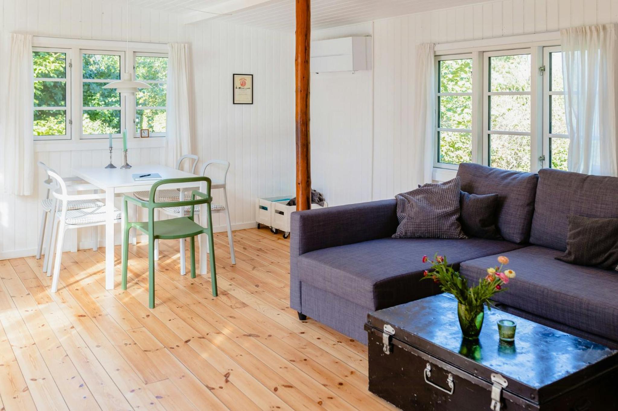 Cottage Life In Intimate Wooden Cabin