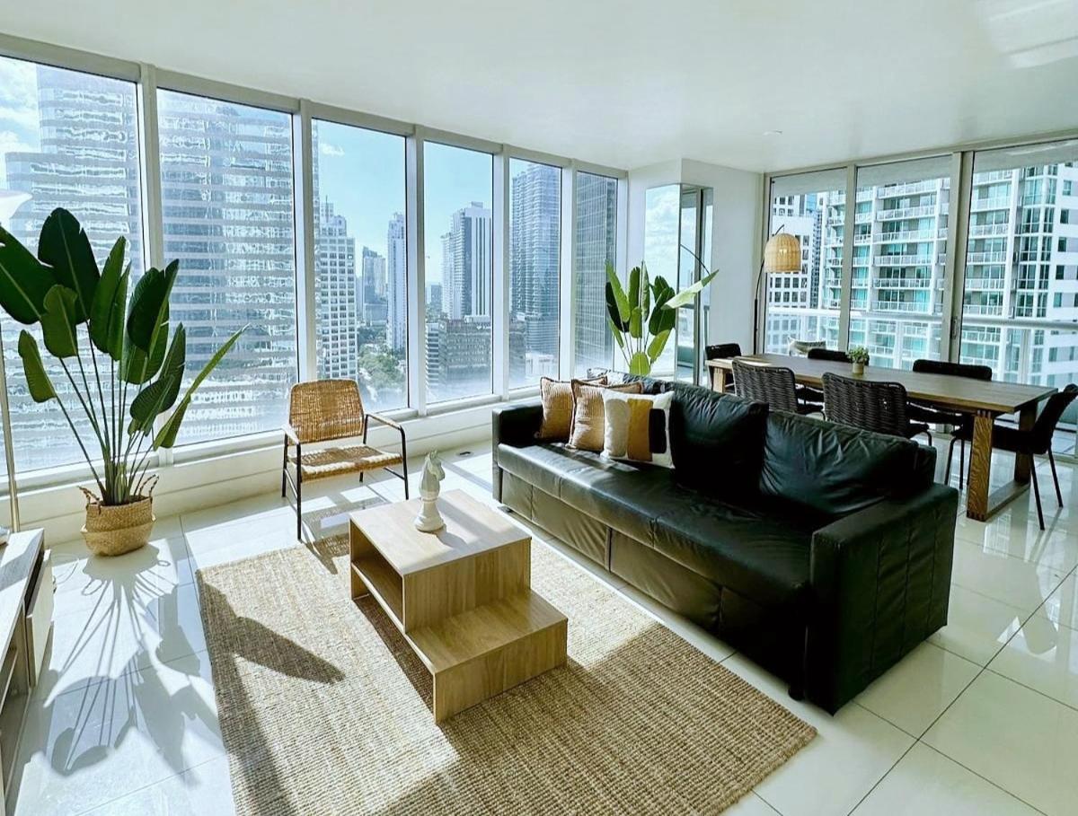 Luxury Condo with Panoramic Views at Icon Brickell
