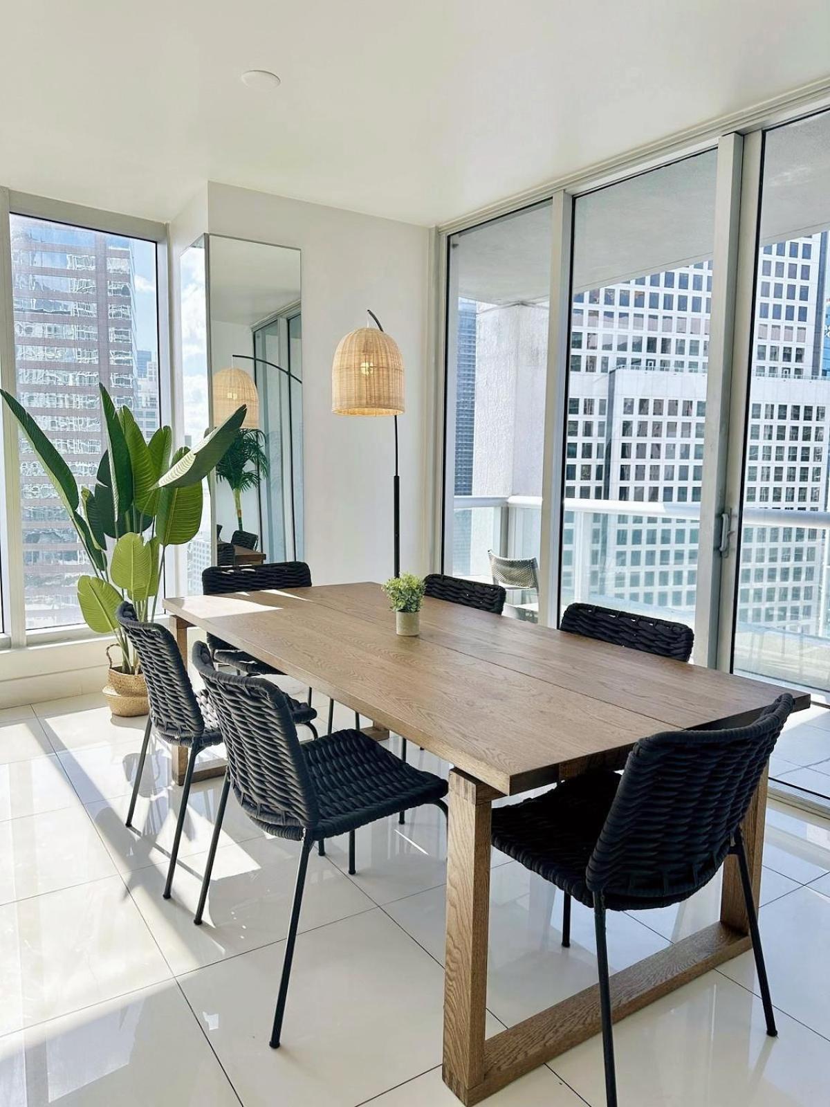Luxury Condo with Panoramic Views at Icon Brickell