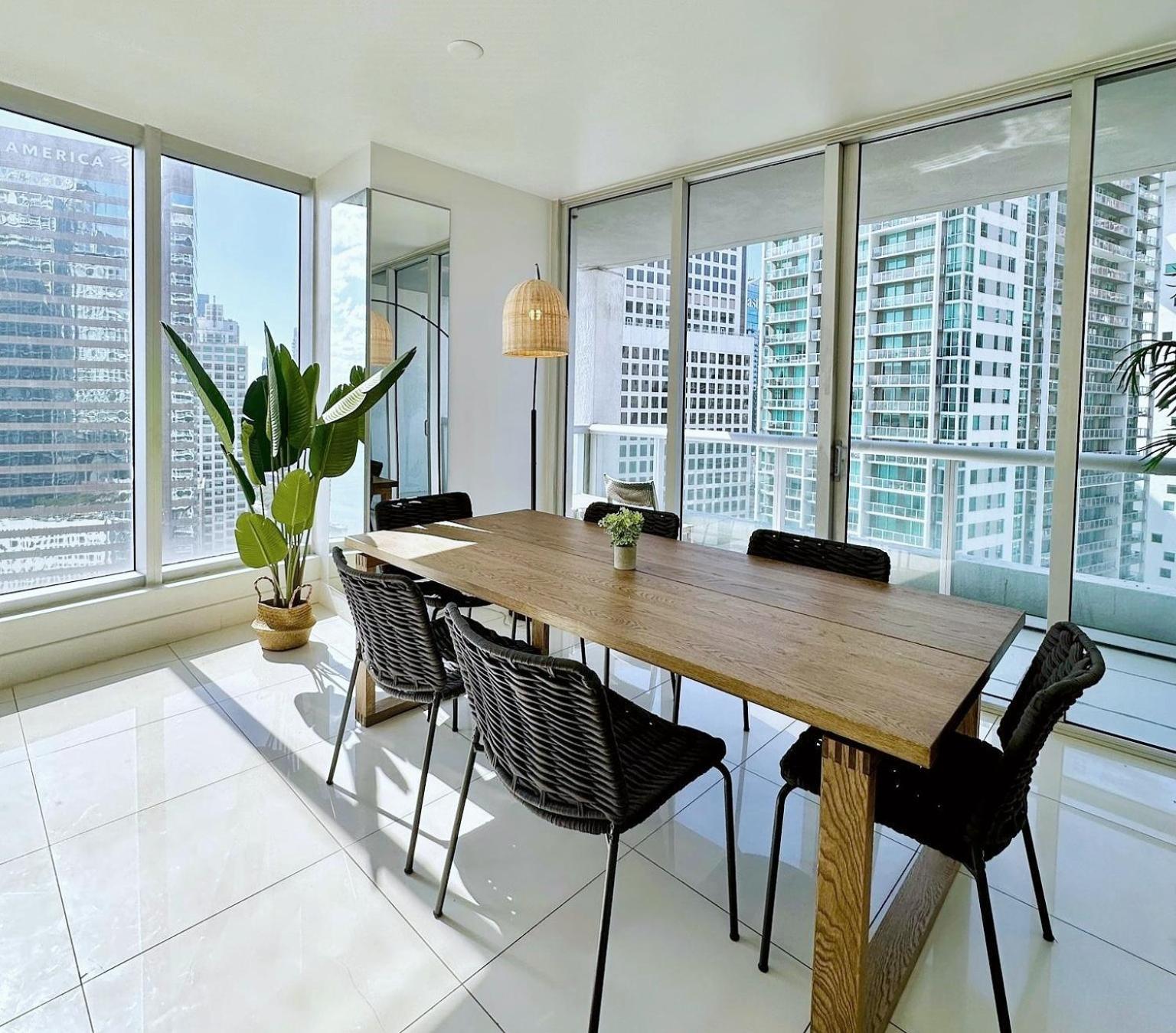 Luxury Condo with Panoramic Views at Icon Brickell