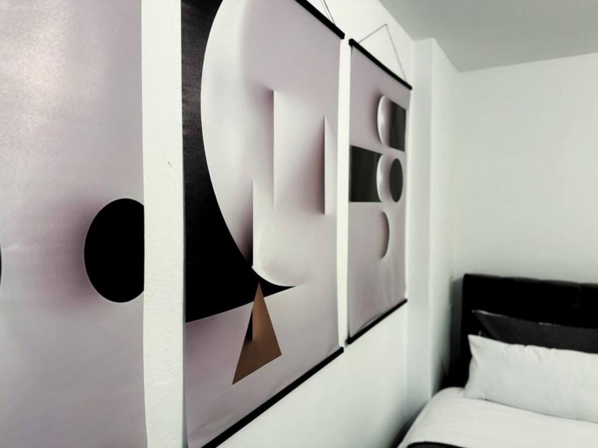 HolidayHome Apartments I Luxery Private Room in Heart of Berlin