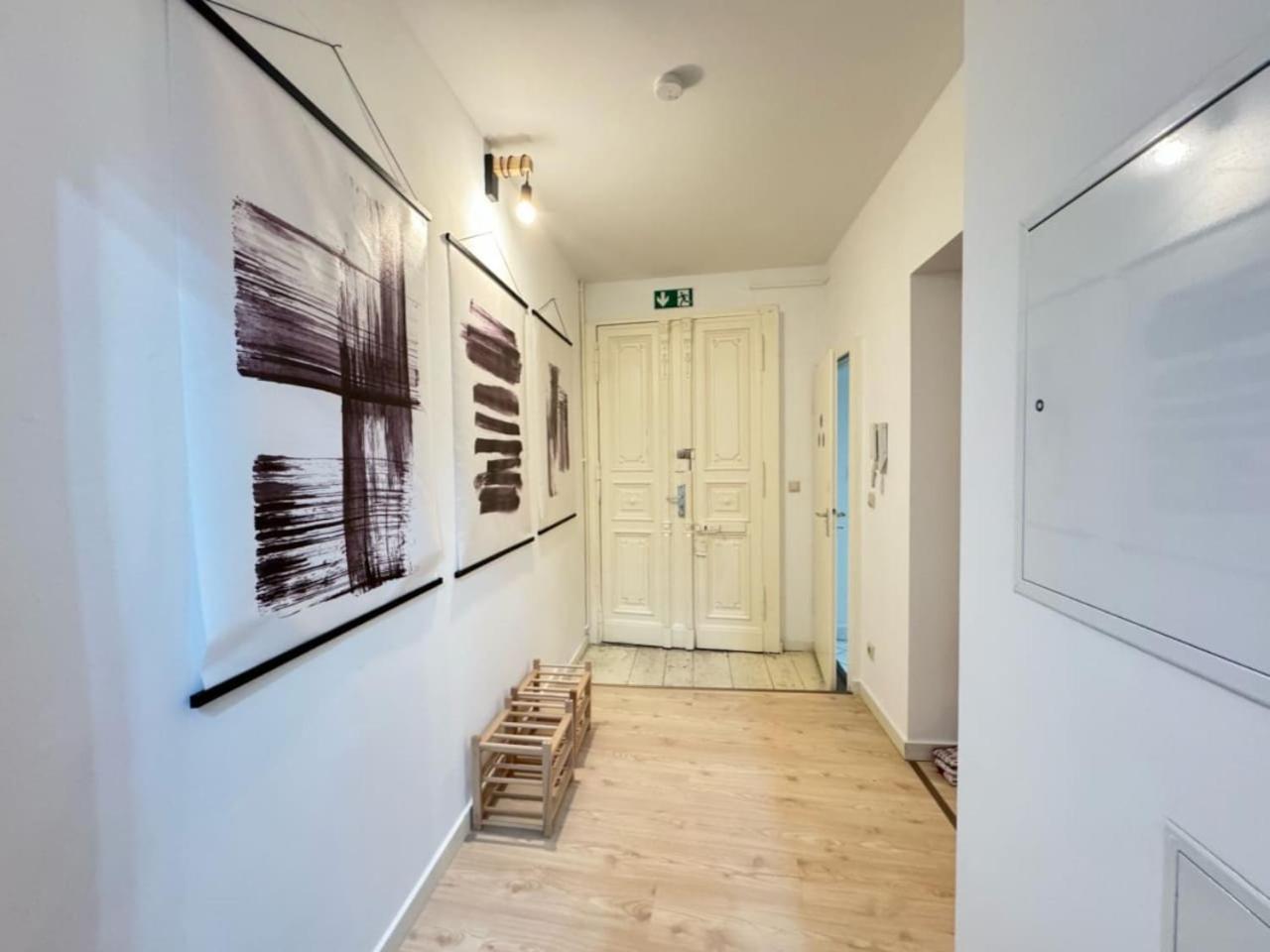 HolidayHome Apartments I Luxery Private Room in Heart of Berlin