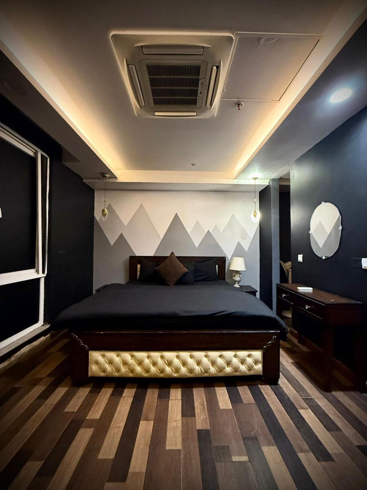 hotel room