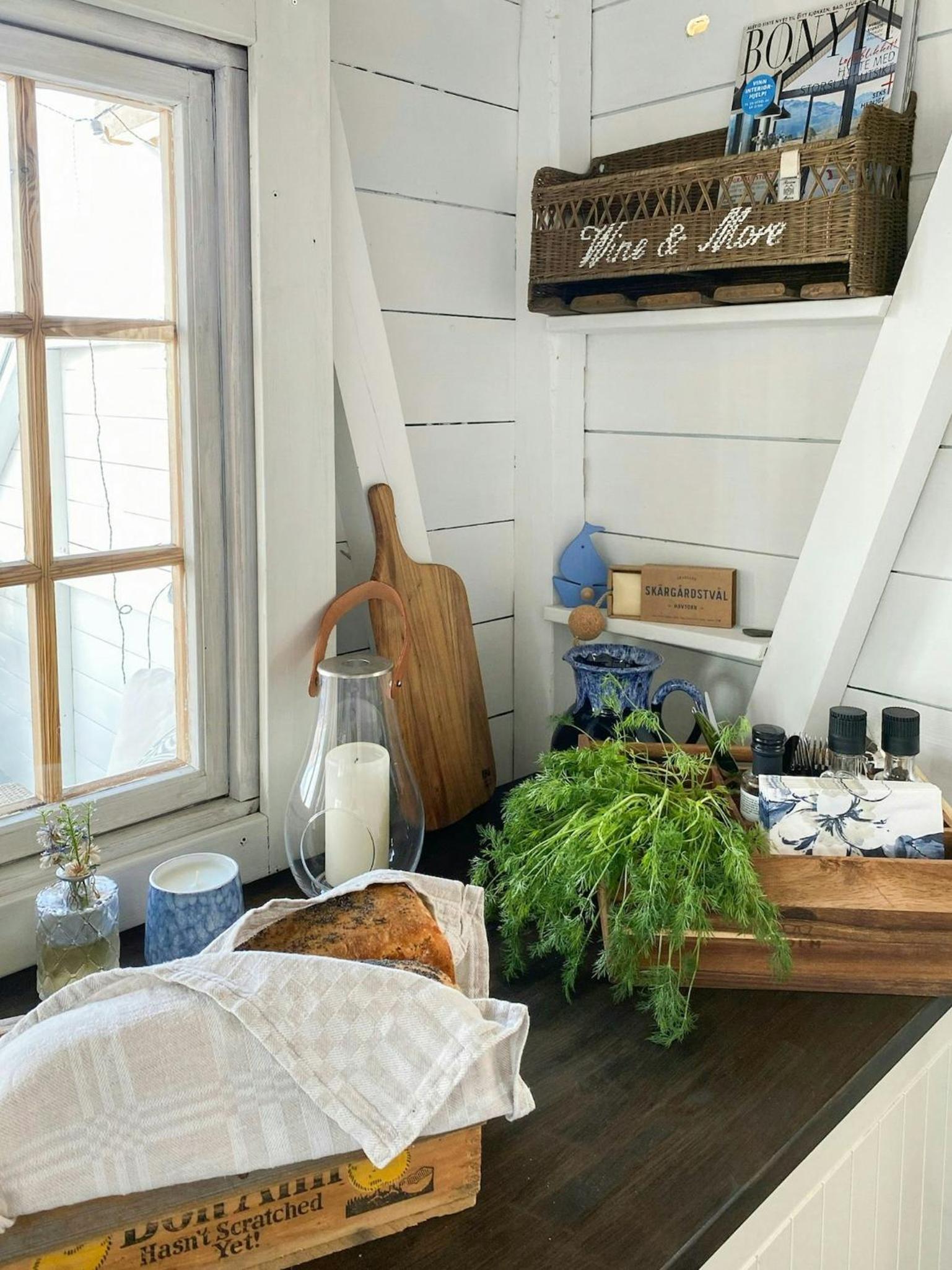Historical Cabin At Flaskebekk