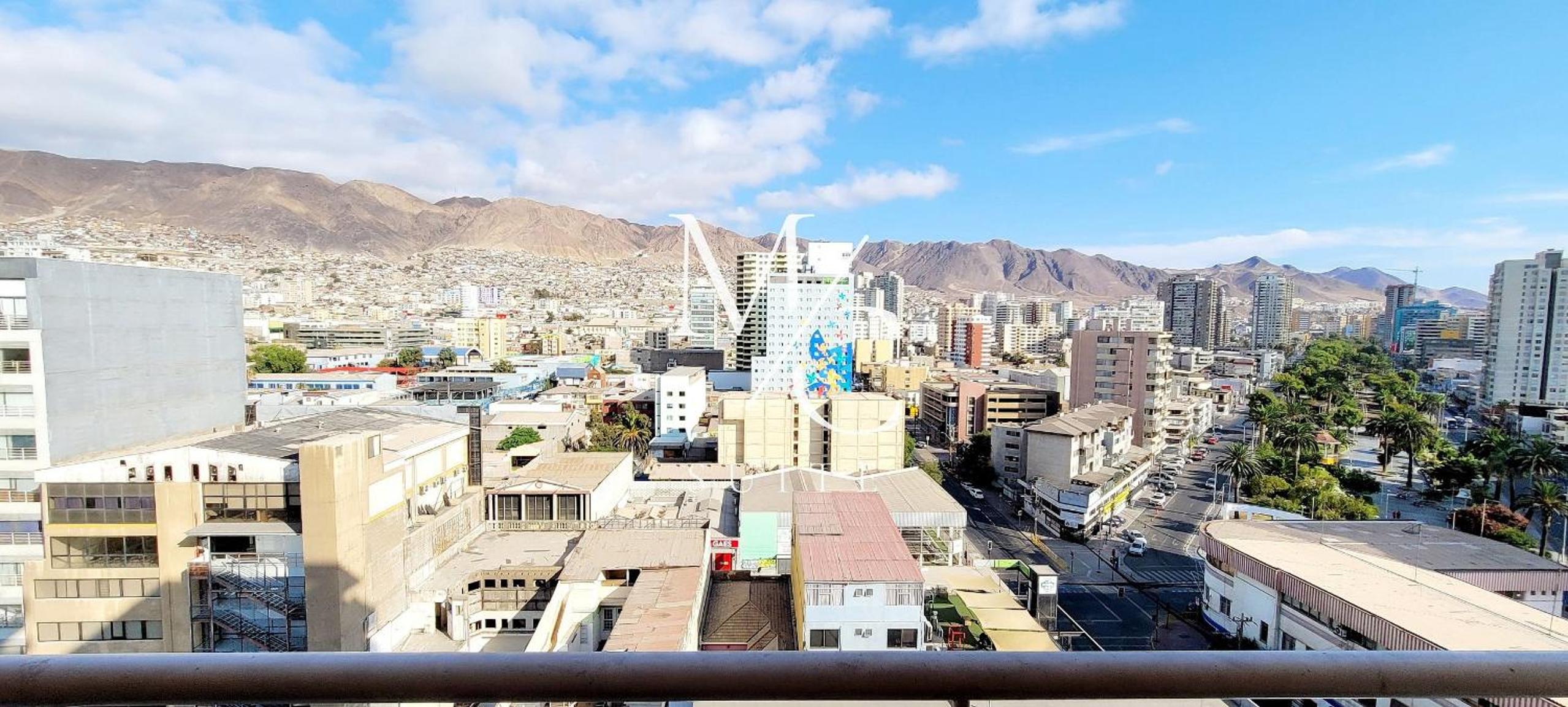 Exclusivo Departamento, piso 14, amplia terraza y vista a la ciudad. Clinica Antofagasta