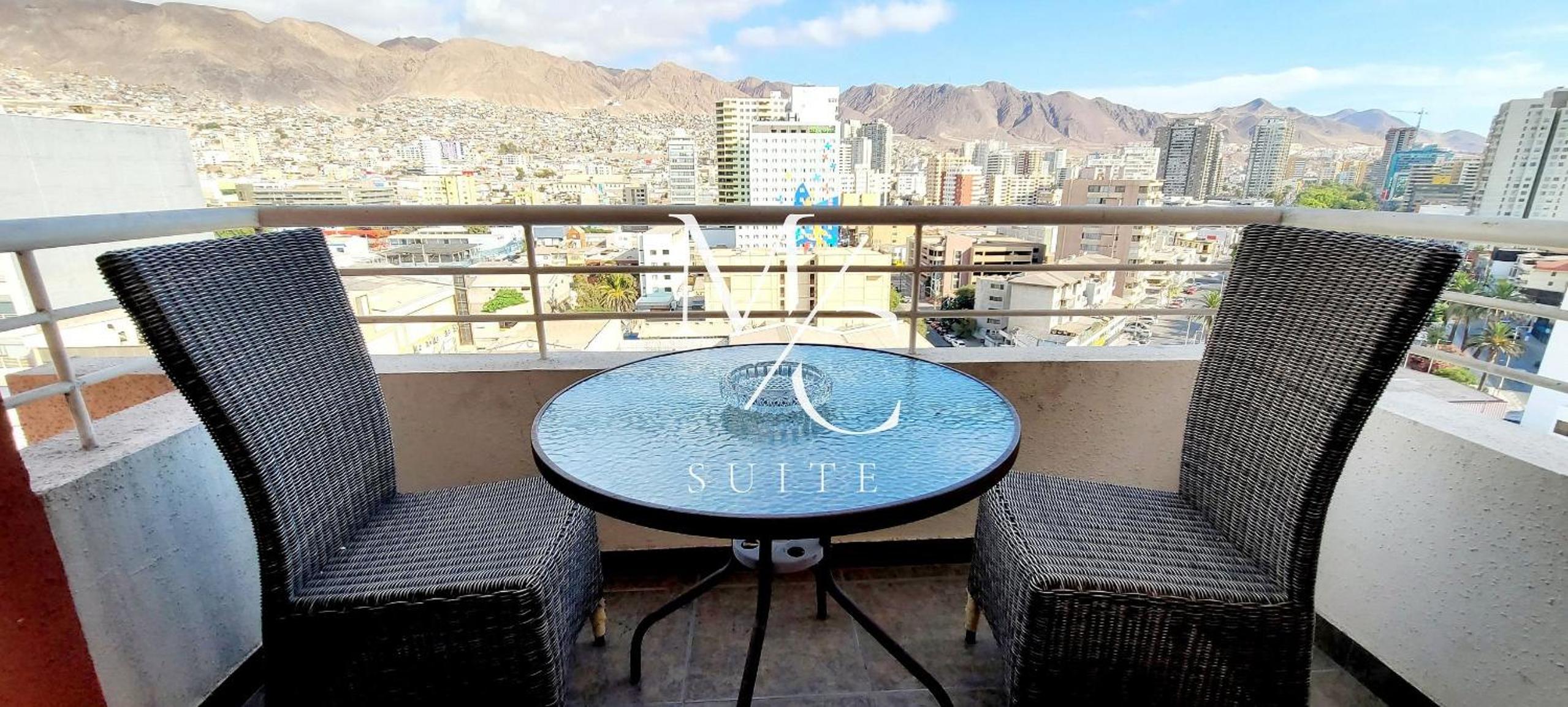 Exclusivo Departamento, piso 14, amplia terraza y vista a la ciudad. Clinica Antofagasta