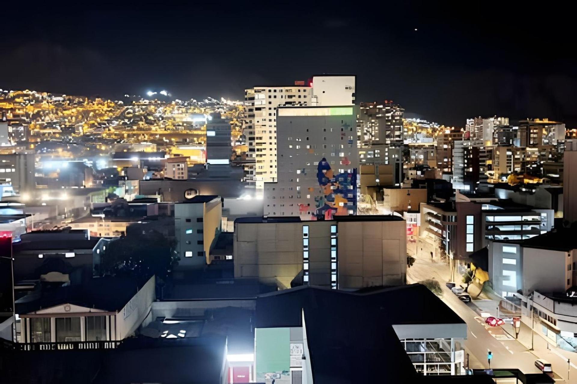 Exclusivo Departamento, piso 14, amplia terraza y vista a la ciudad. Clinica Antofagasta