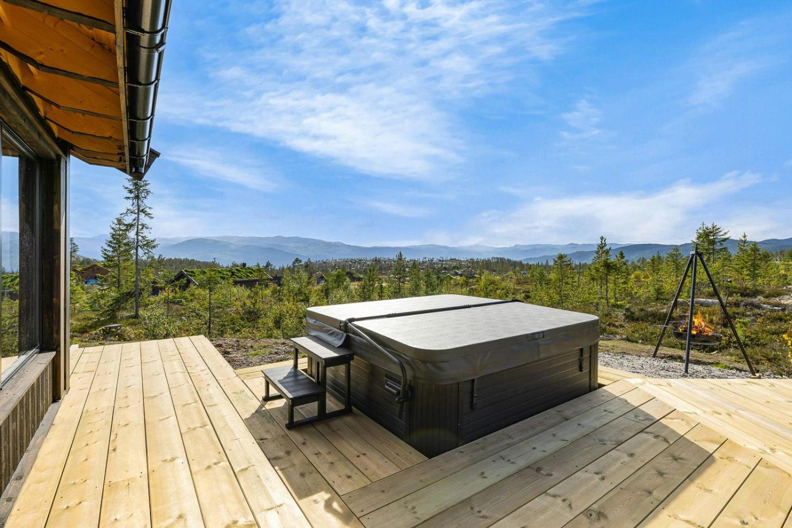 Mountain Cabin With Jacuzzi Near Turufjell view 3