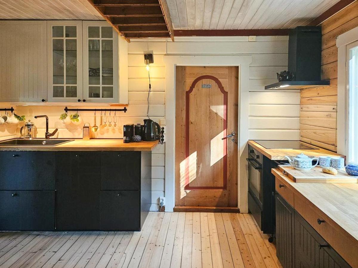 Log Cabin With Views Of Mjøsa Lake view 3
