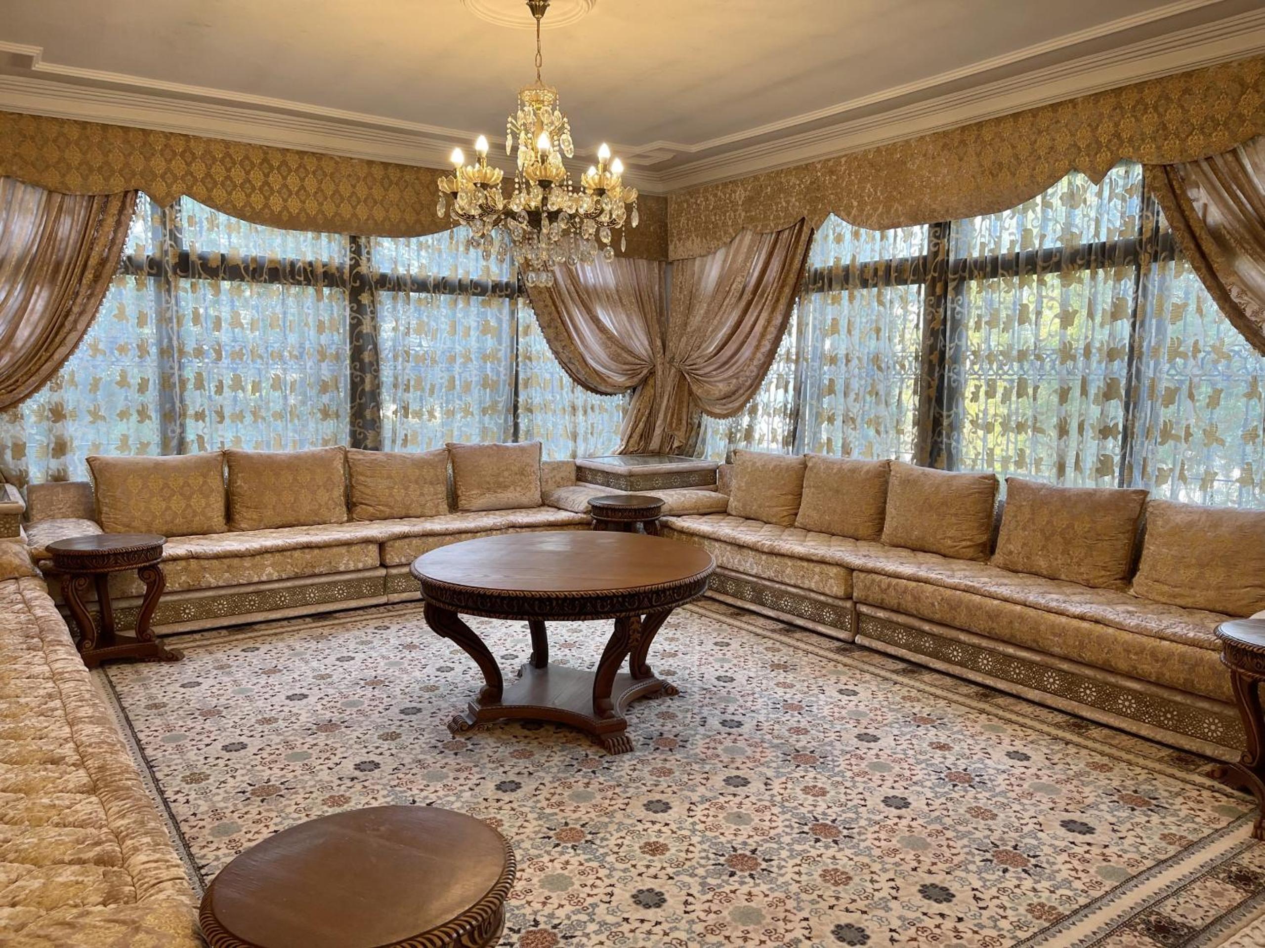 lounge