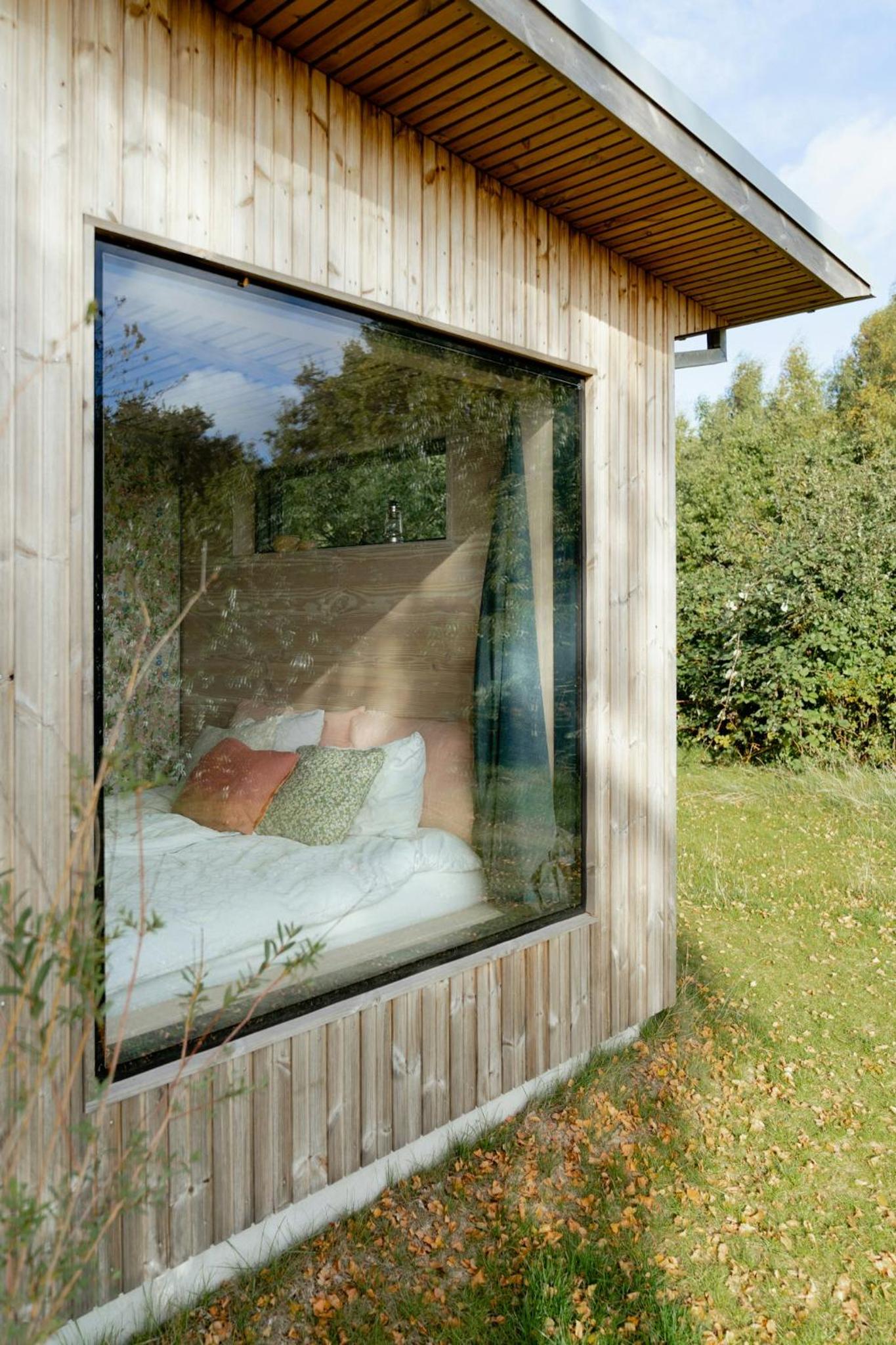 Feel The Nature Inside In Architect-Designed Gem