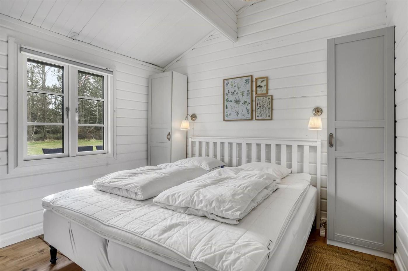 Family-Friendly Cottage Near Bratten Beach