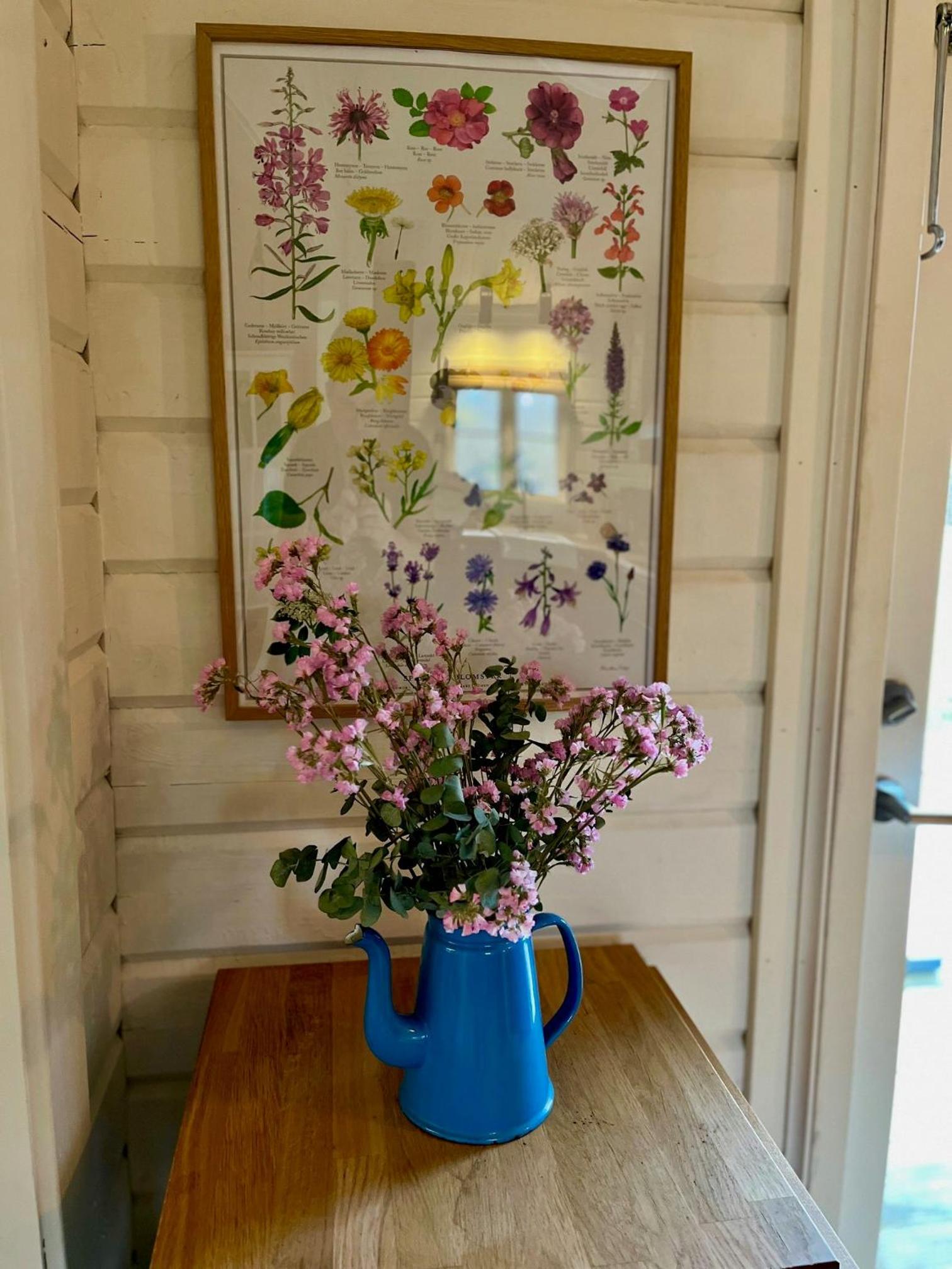 Family-Friendly Cottage Near Bratten Beach