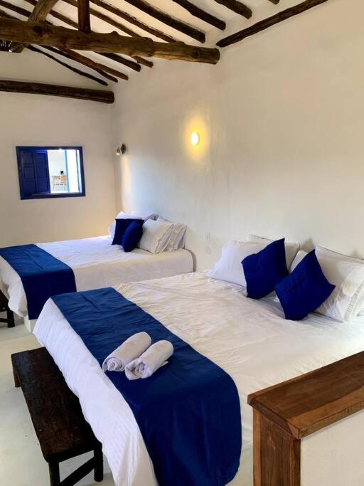 Villa de lujo vista panorámica con pisicna y jacuzzy
