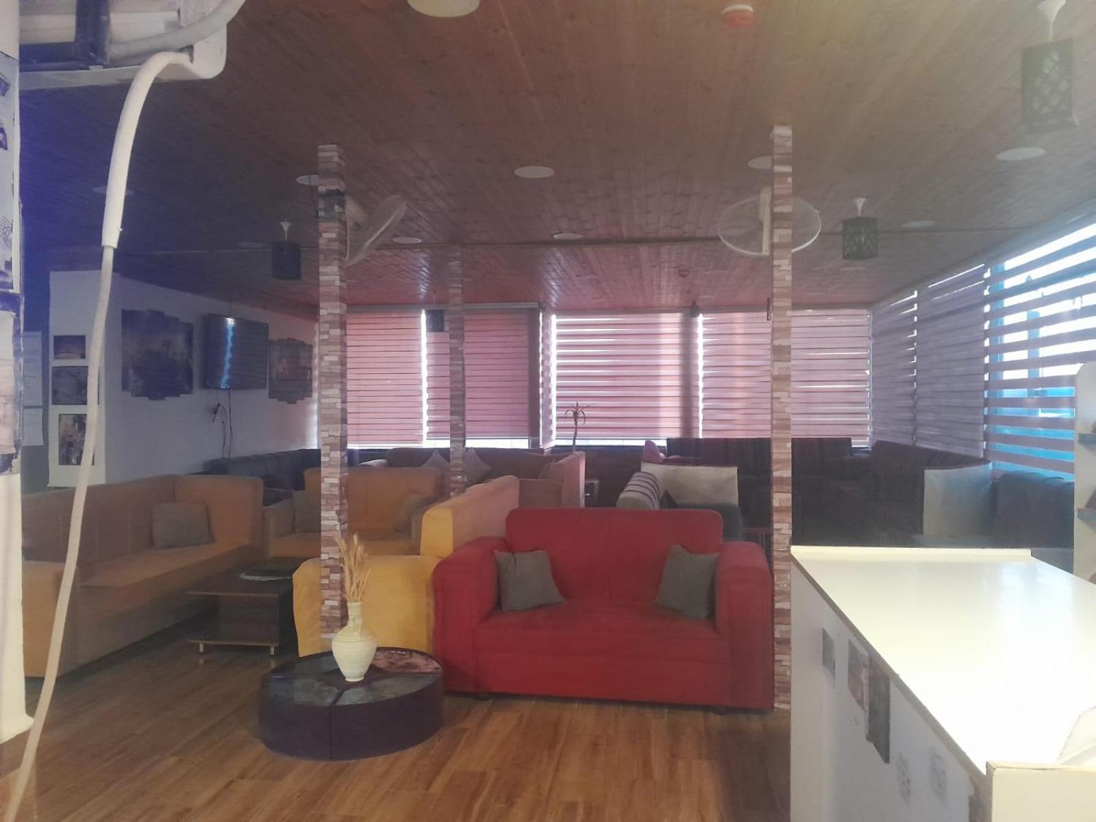 lounge