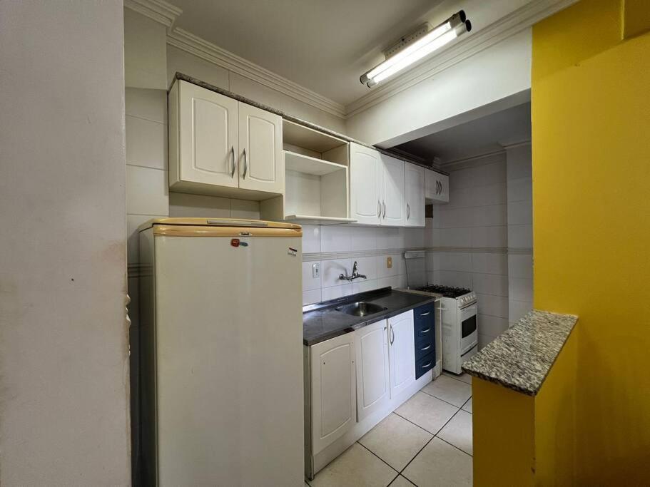 Apartamento 1 quadra do mar em Capão da Canoa