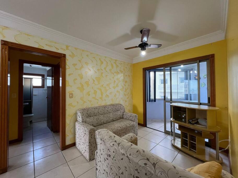 Apartamento 1 quadra do mar em Capão da Canoa