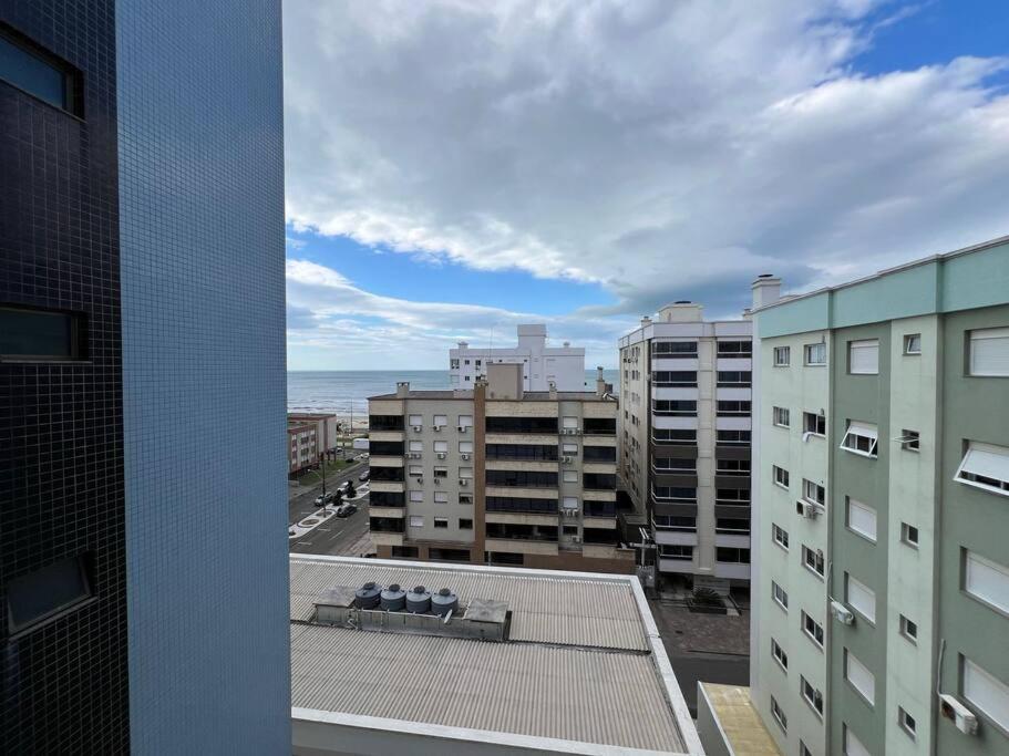 Apartamento 1 quadra do mar em Capão da Canoa