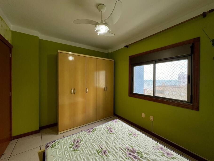 Apartamento 1 quadra do mar em Capão da Canoa