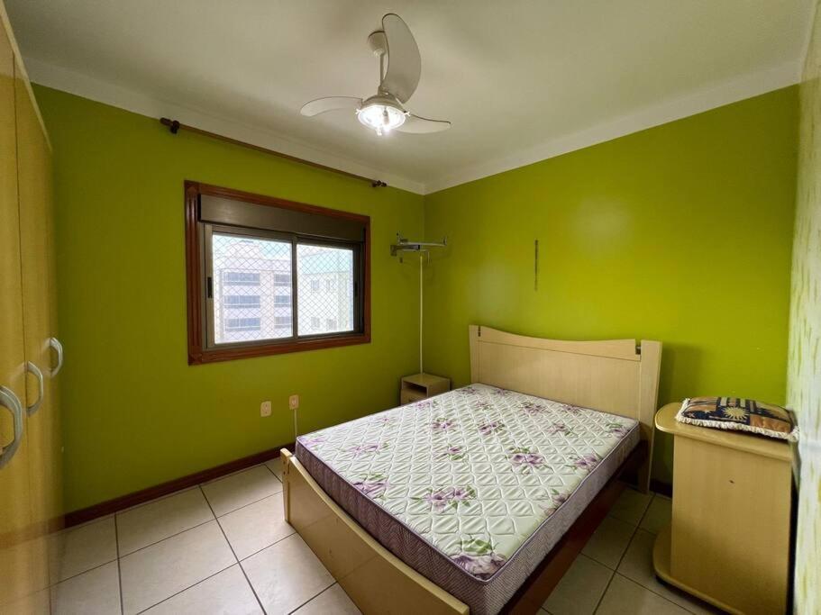 Apartamento 1 quadra do mar em Capão da Canoa