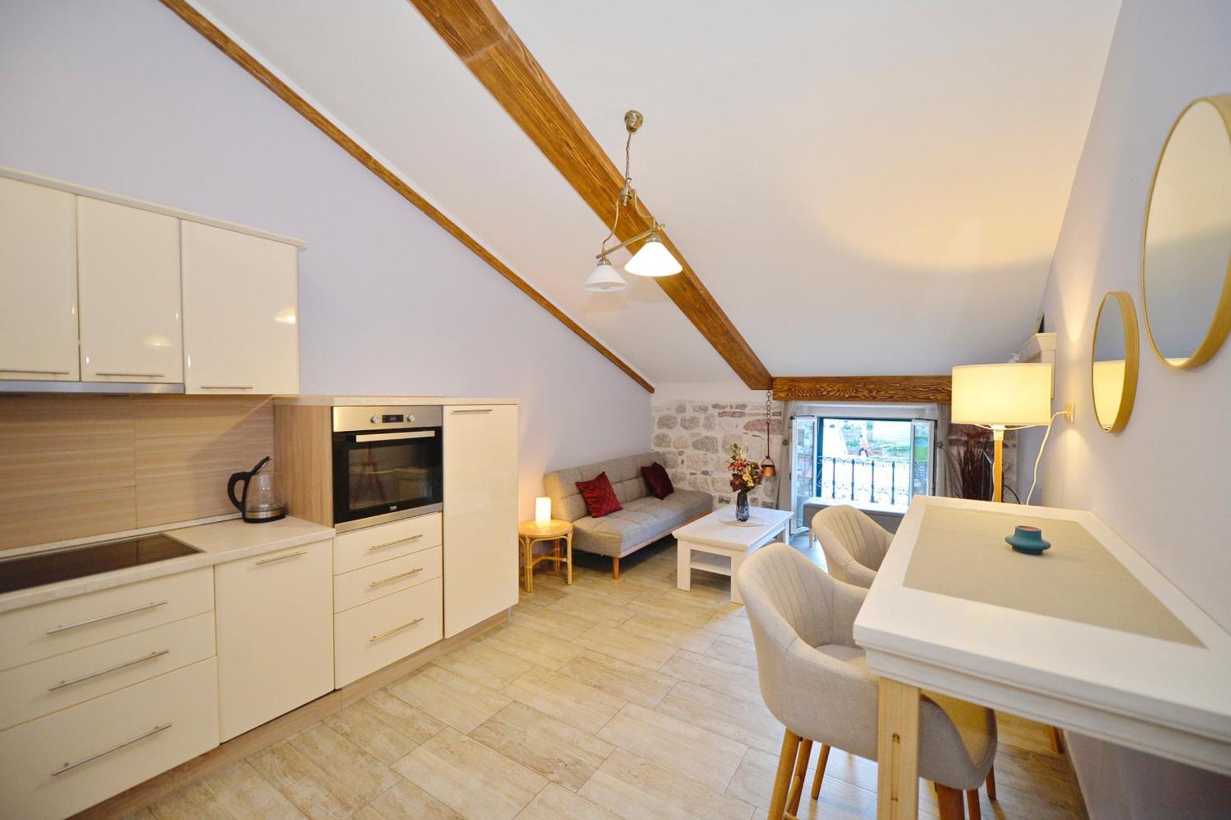 Old Town View - Romantic & Super Stylish