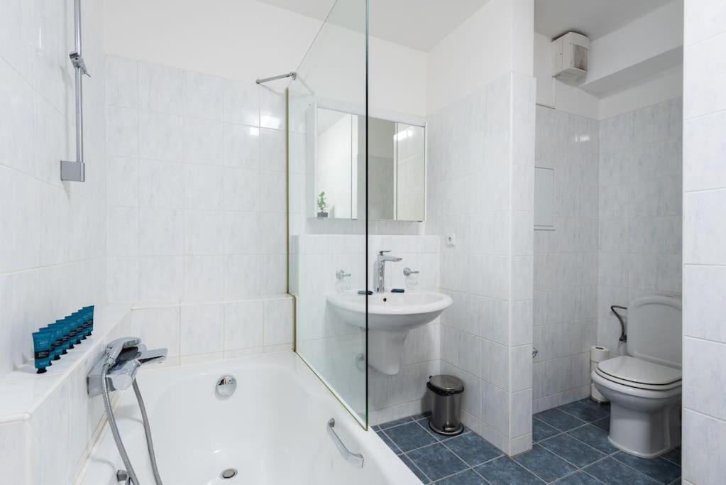 Bliss Apartment