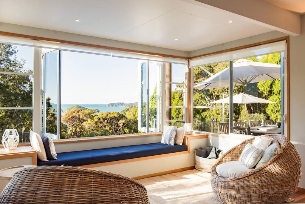 Private Luxury in Paihia - with Heated Pool