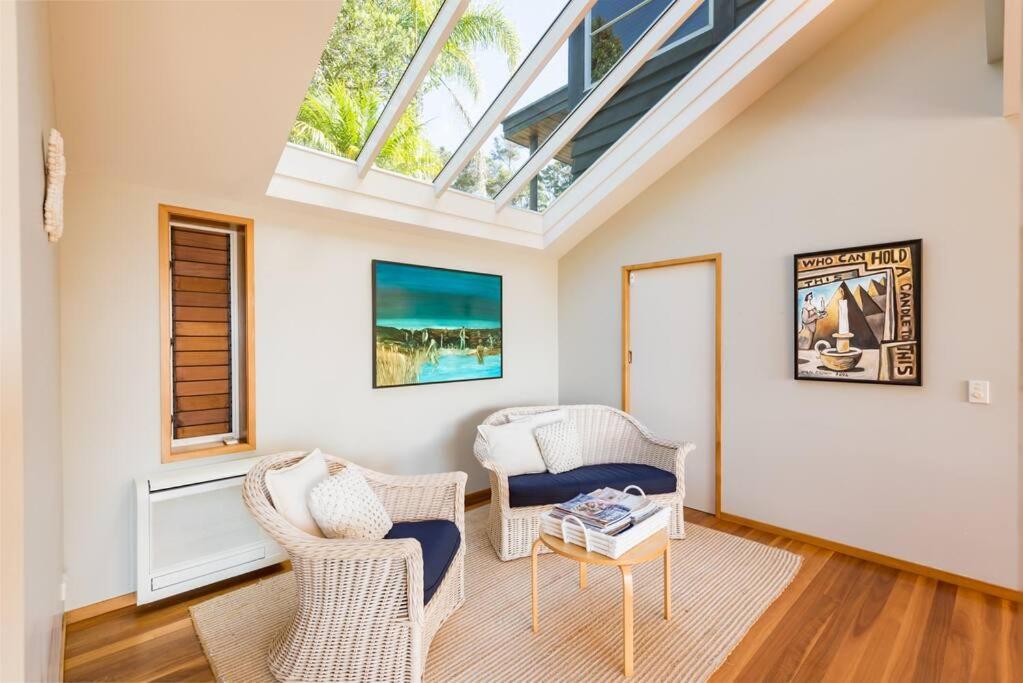 Private Luxury in Paihia - with Heated Pool