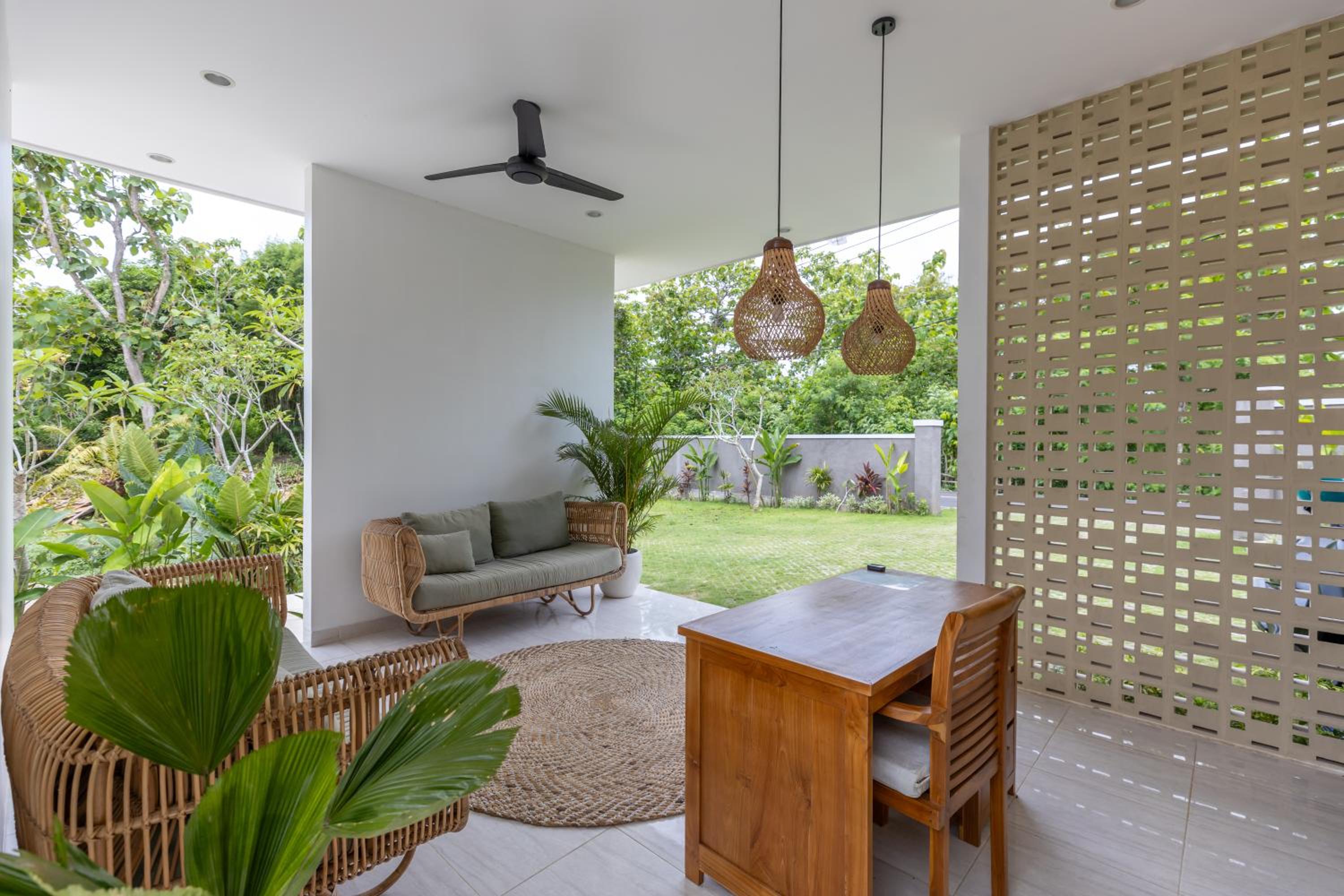 Omaira Villa Dua
