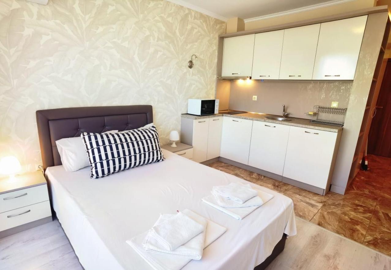 Villa Sardinia Sweti Wlas, Studio