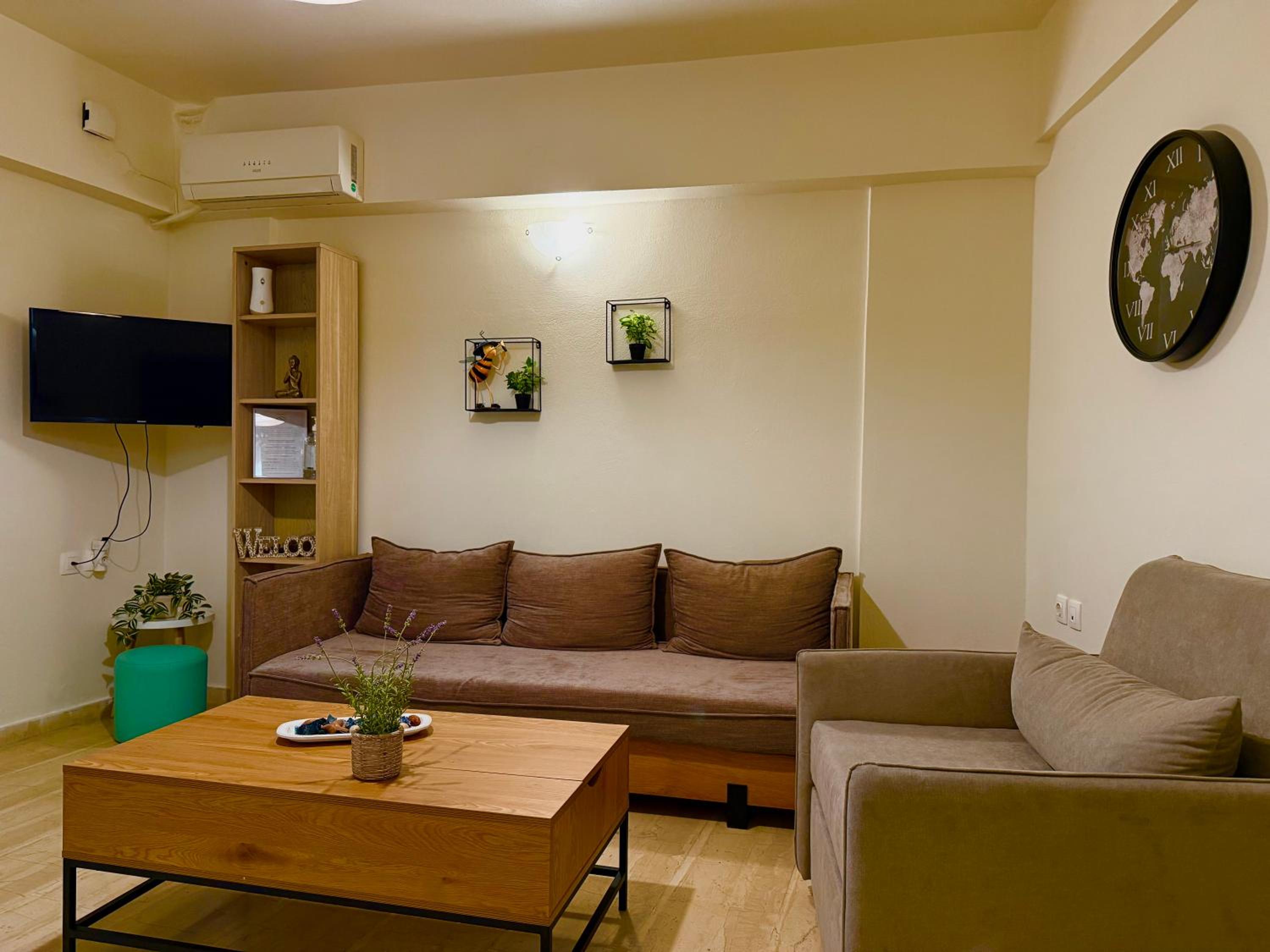 Central Studio Semi-basement view 2