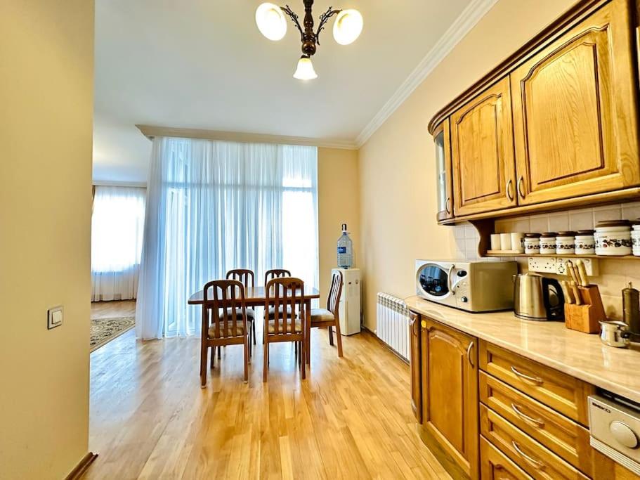 Apartment in the center of Baku