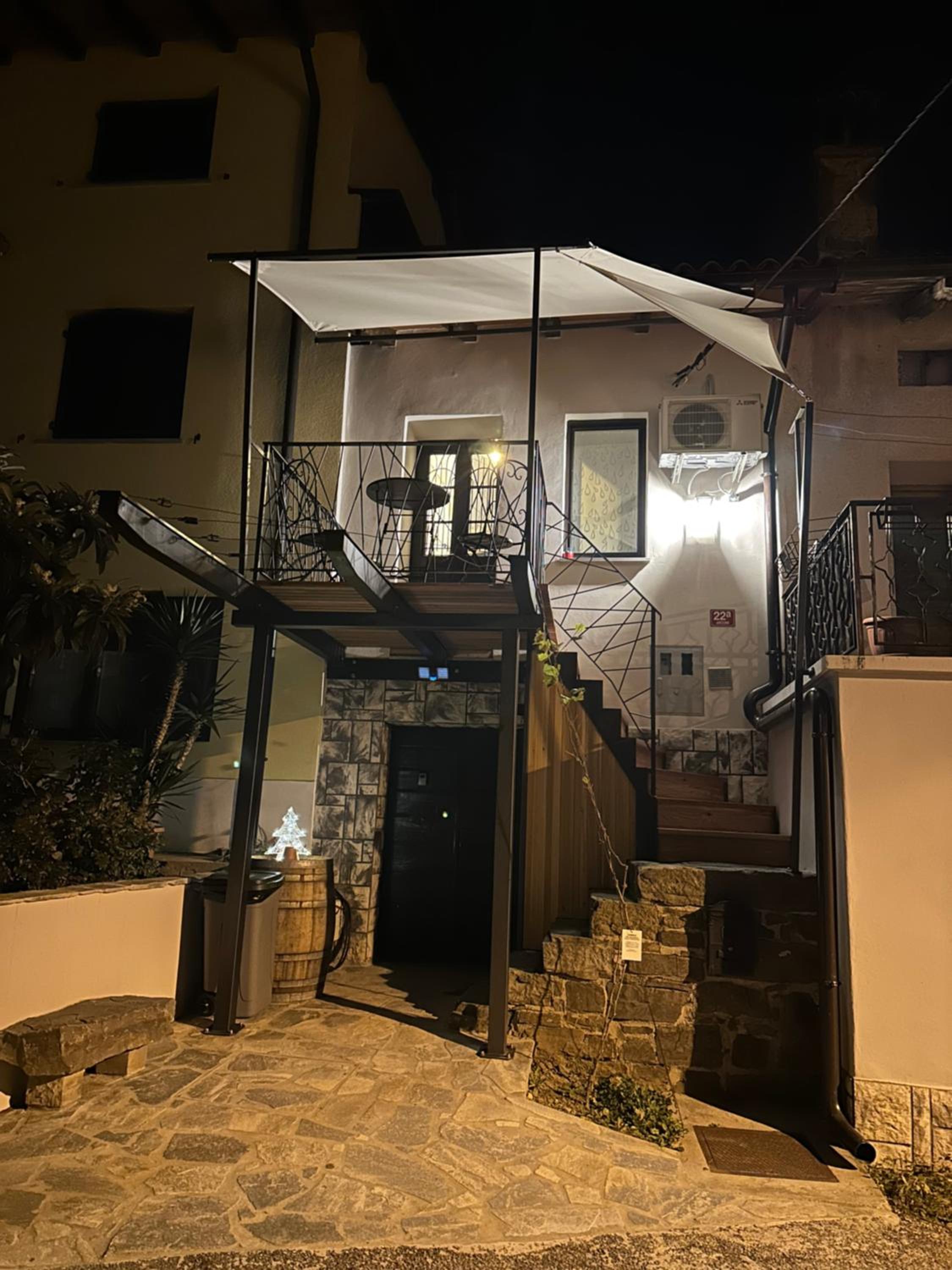 PERLE d ARCONI view 2