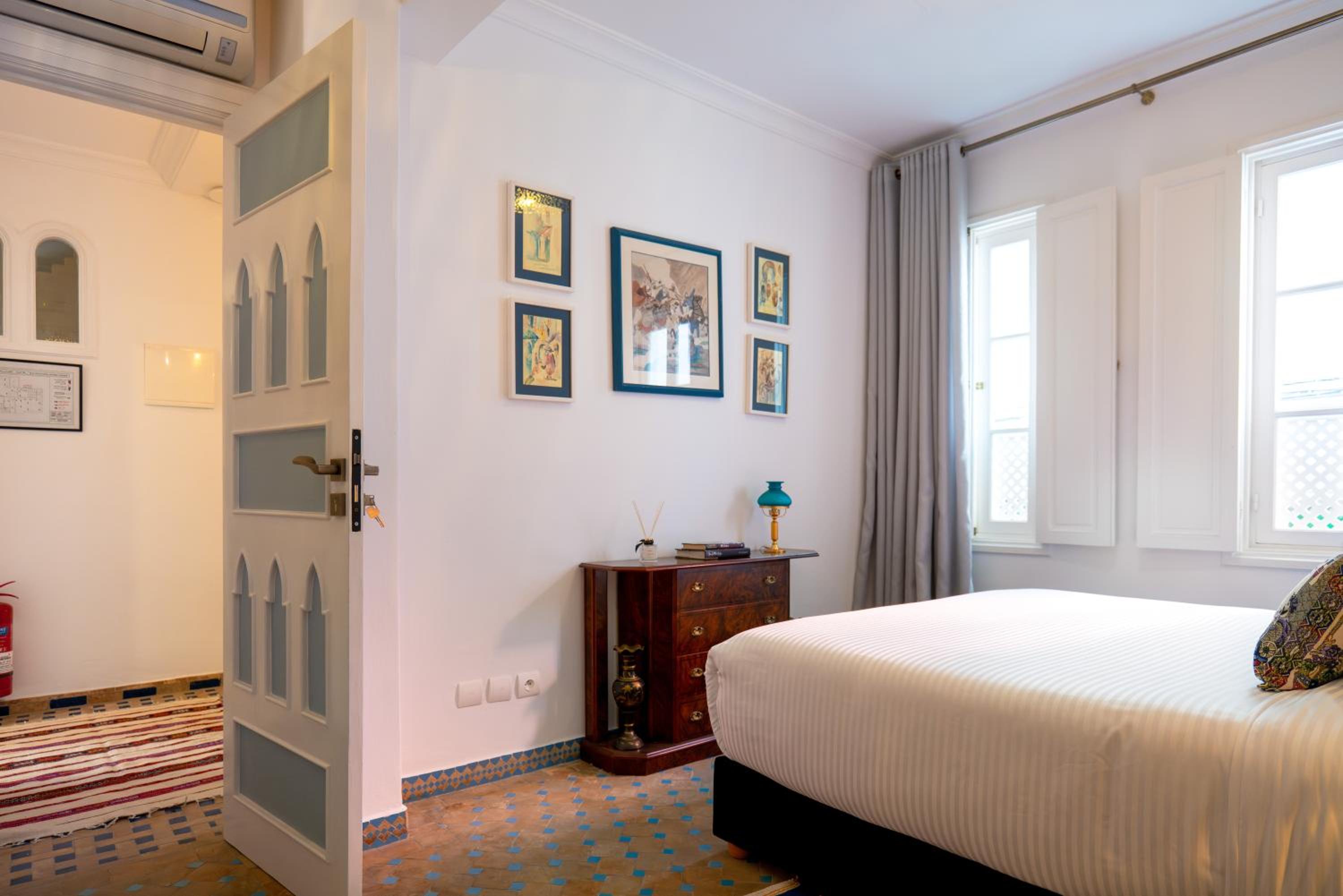 hotel room