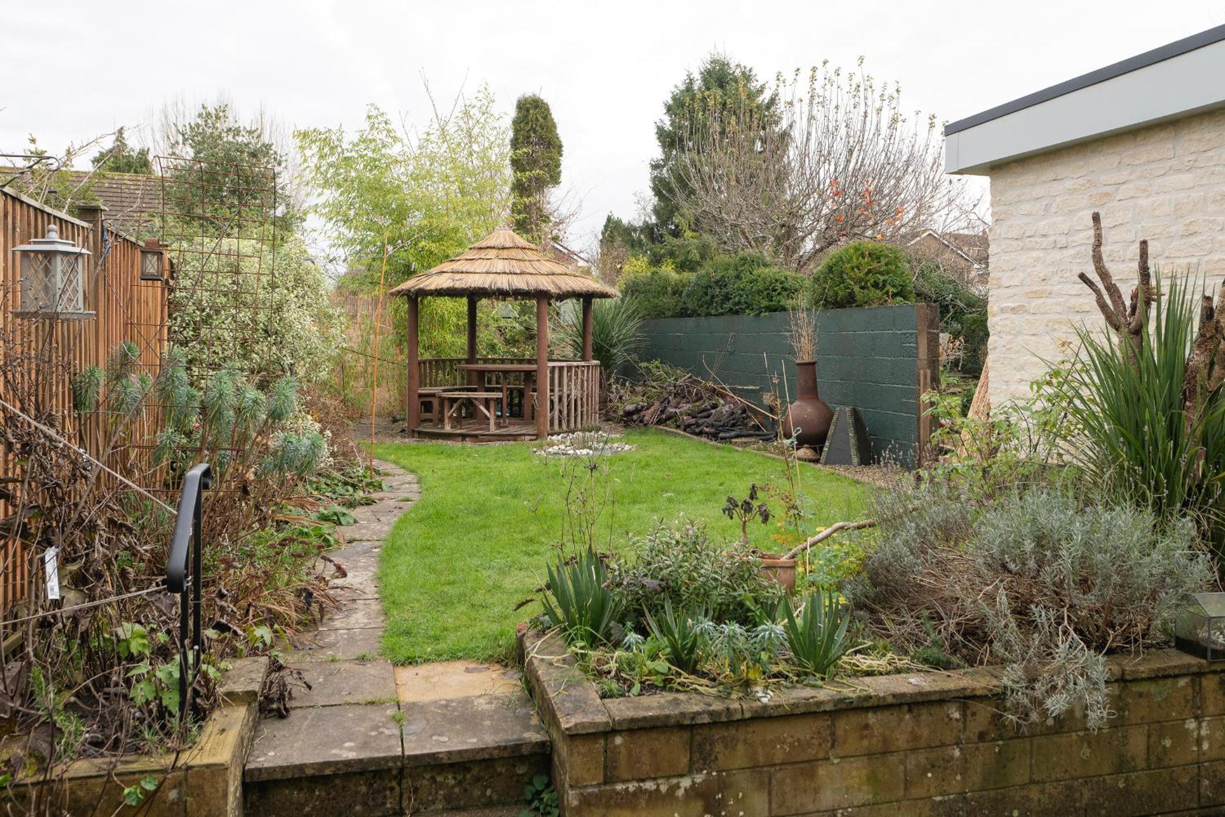 Photo 32